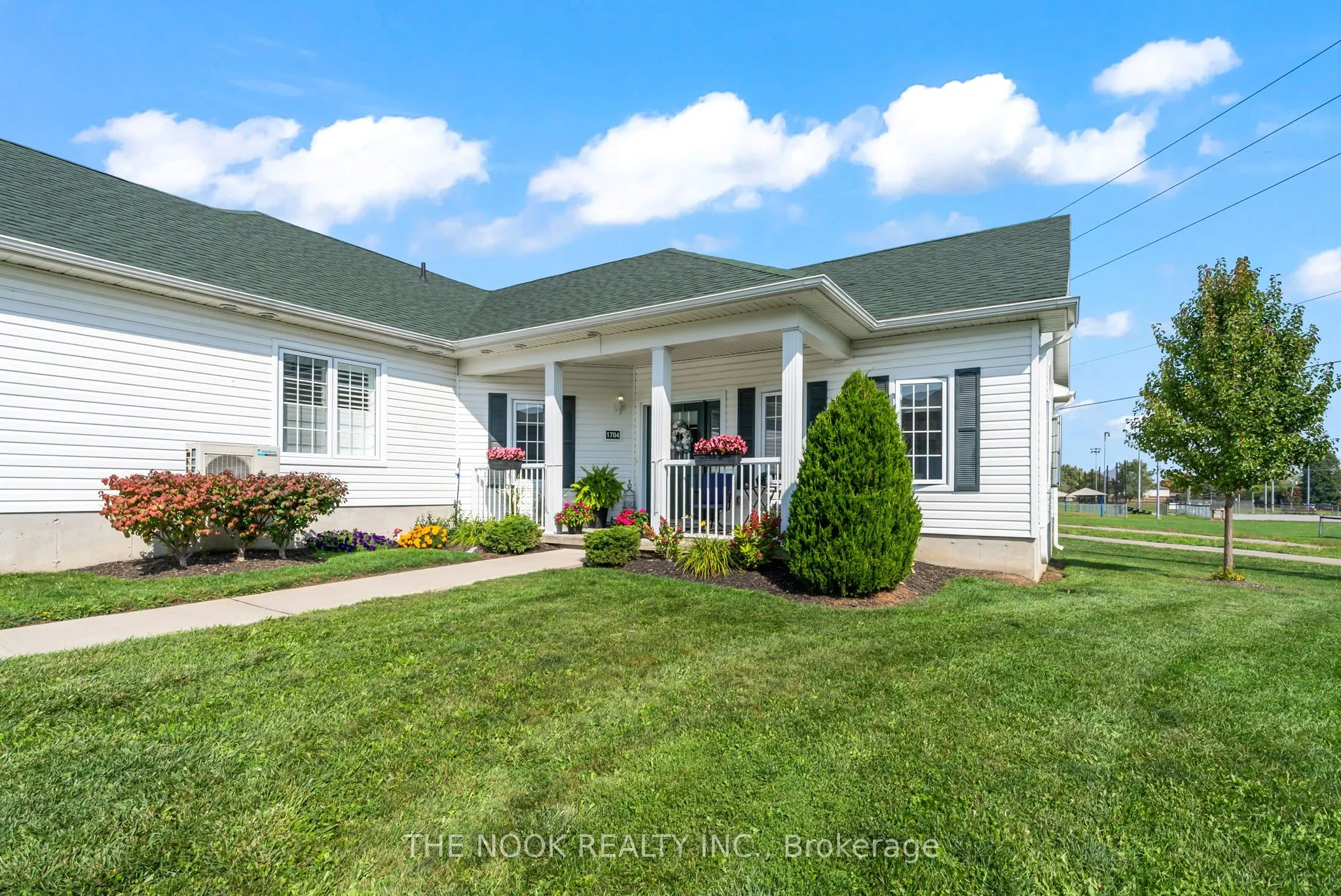 300 Croft Street, #1704