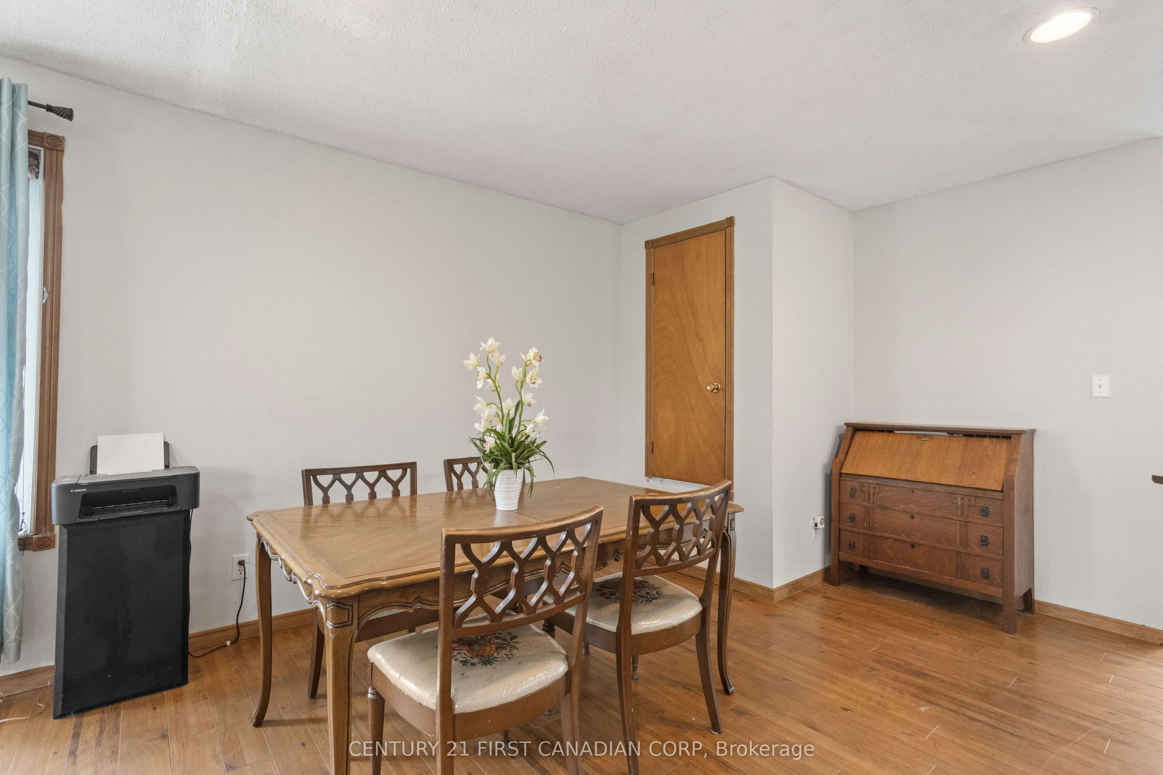 10213 Iona Road