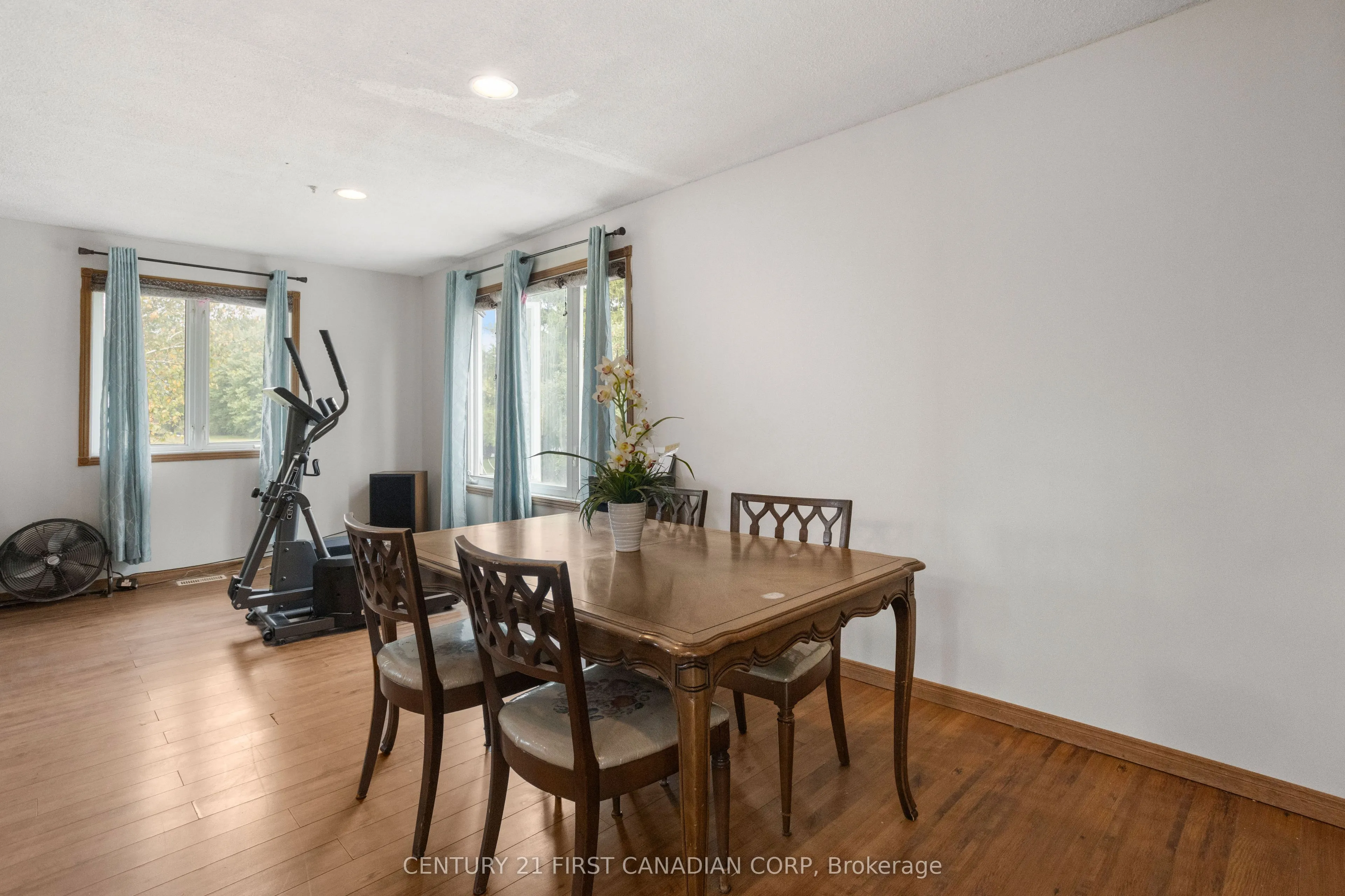 10213 Iona Road