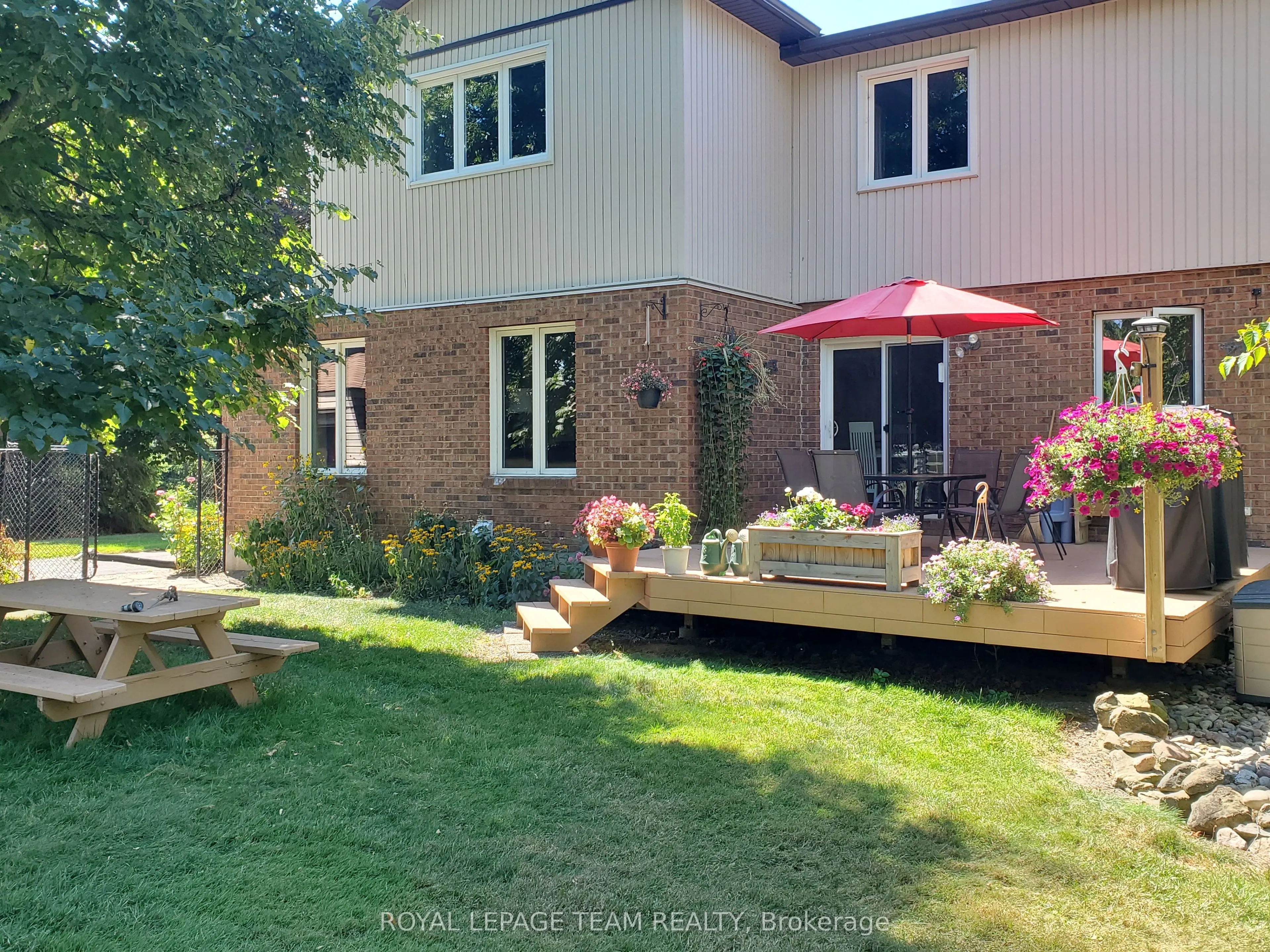 5239 Mclean Crescent