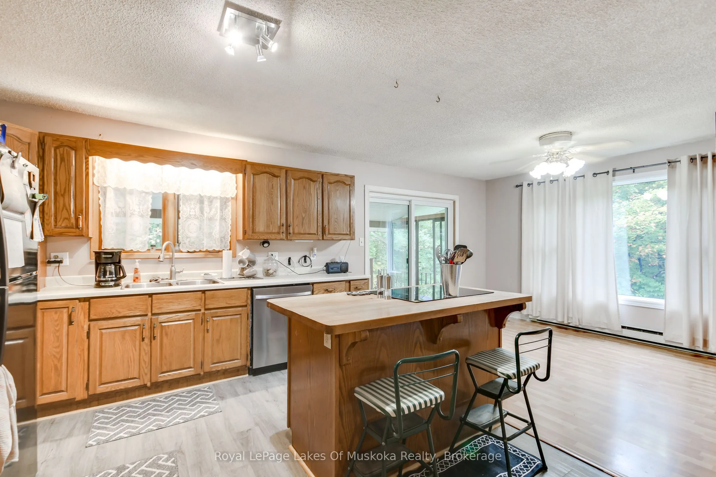 1010 Chown Road