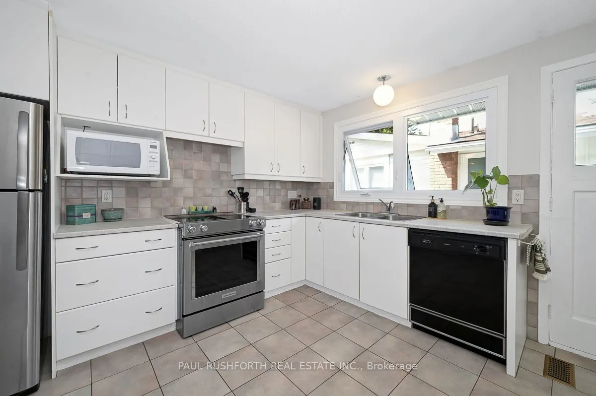 2421 Ogilvie Road