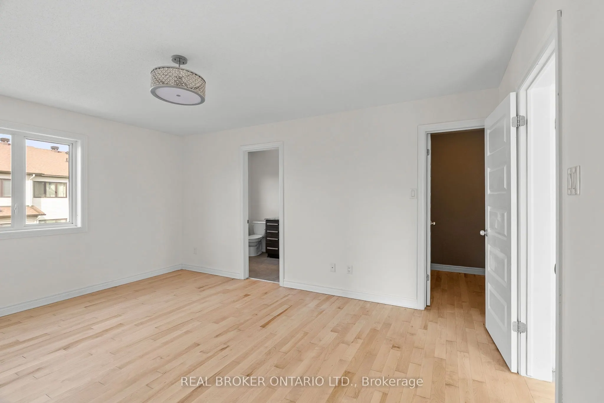 200 Garrity Crescent