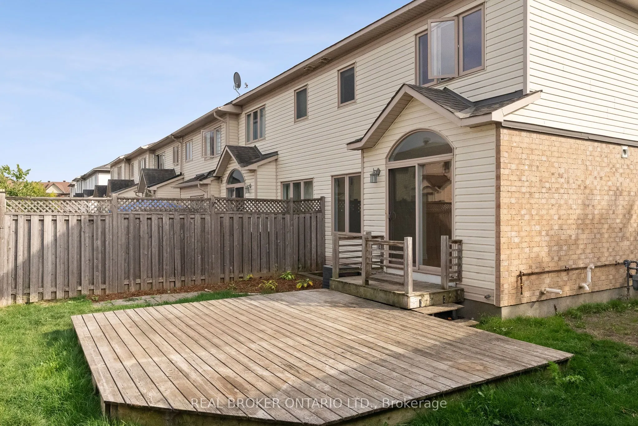200 Garrity Crescent
