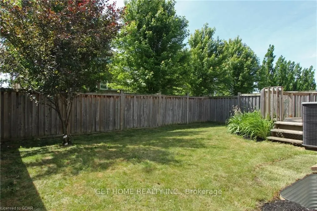 5 Duck Lane, #UPPER