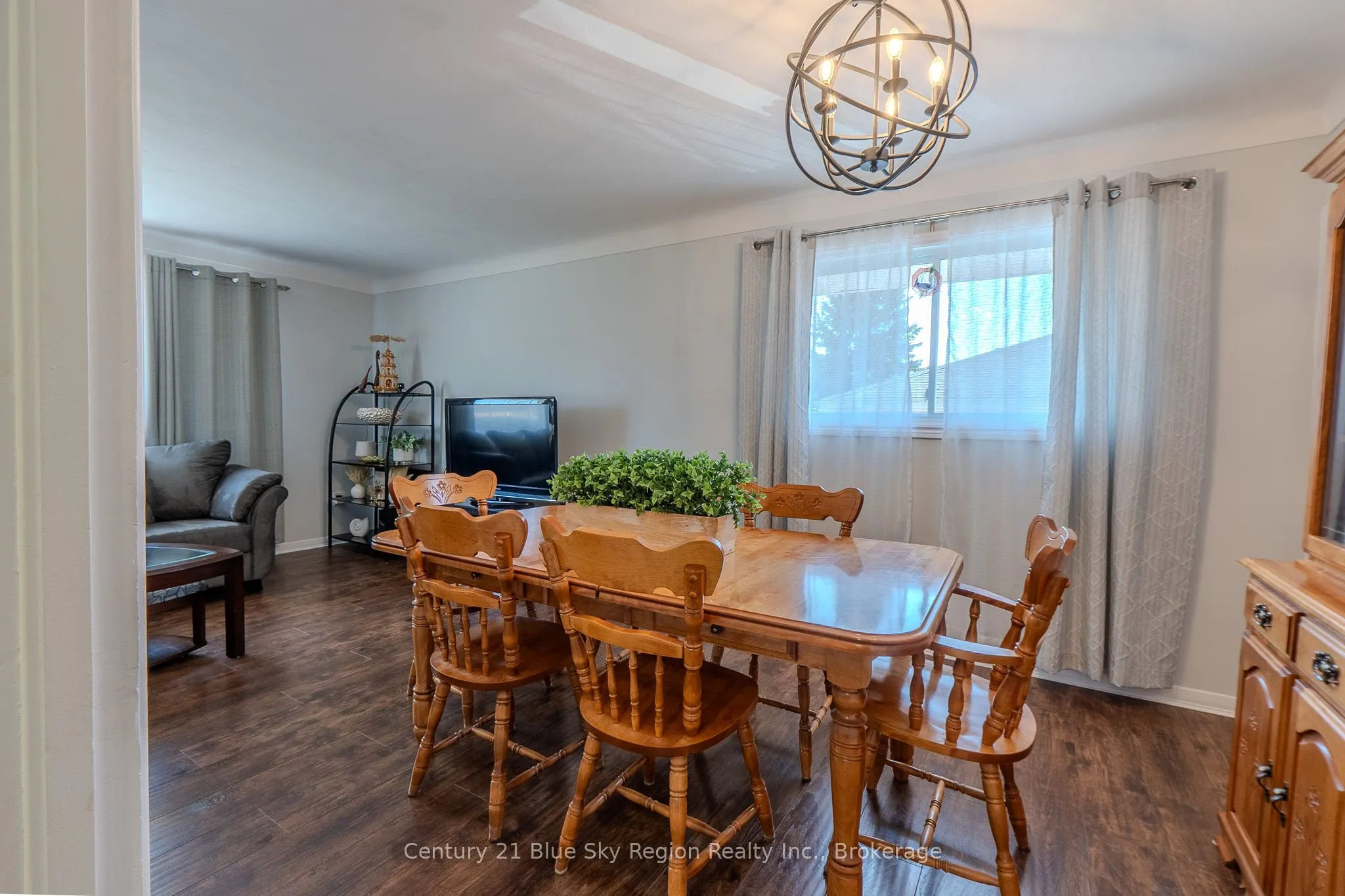 773 Mckay Avenue