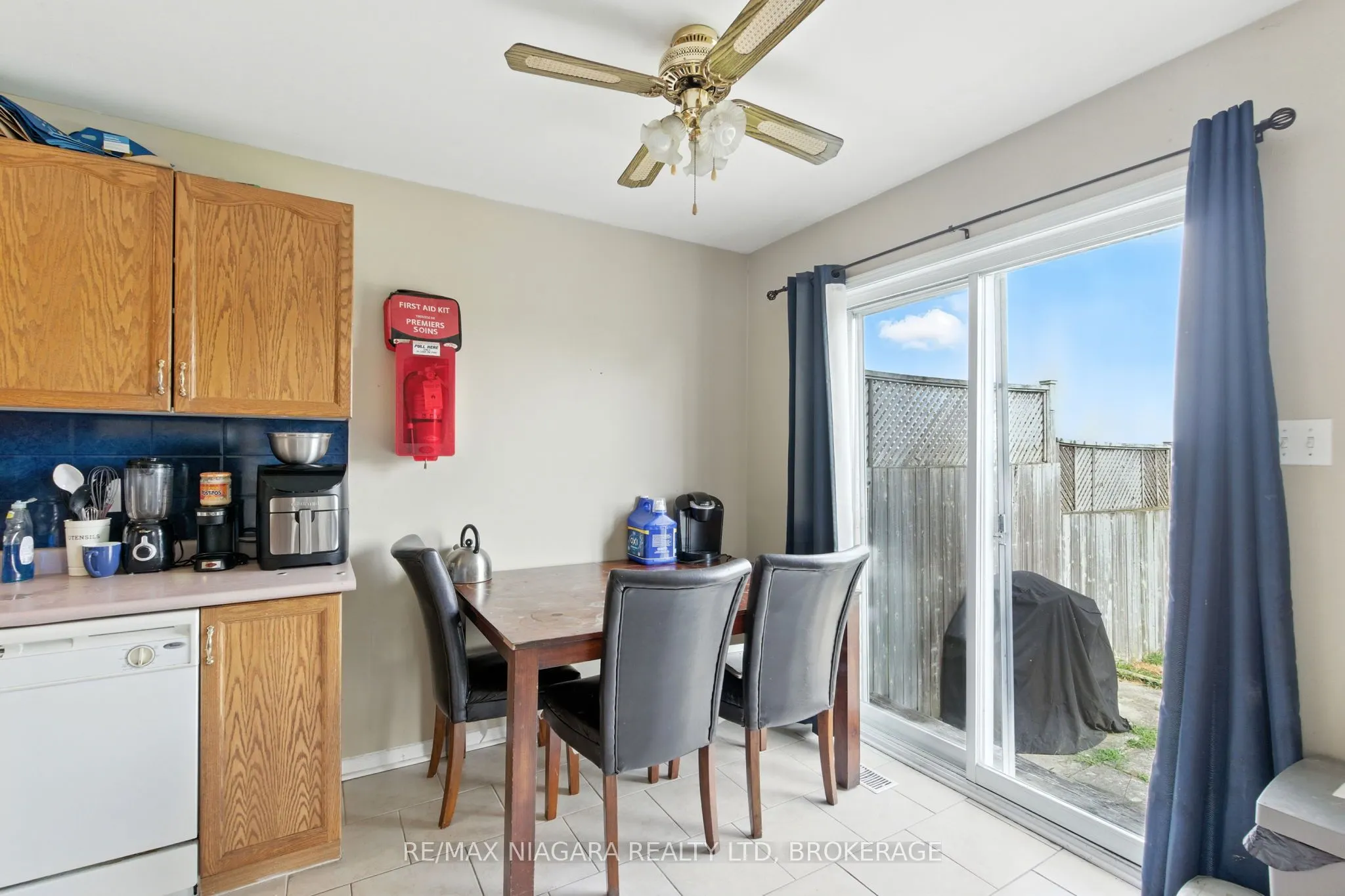 127 DEVINE Crescent