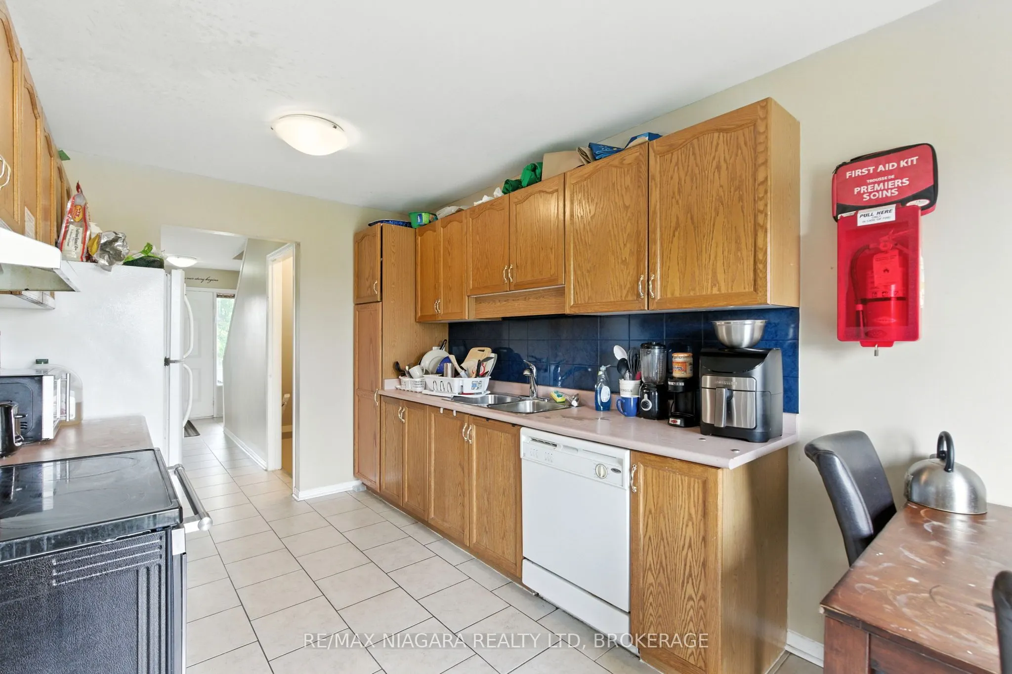 127 DEVINE Crescent