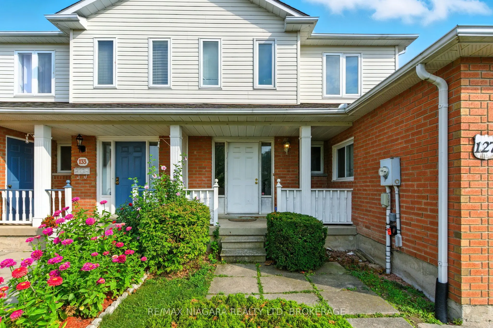 127 DEVINE Crescent