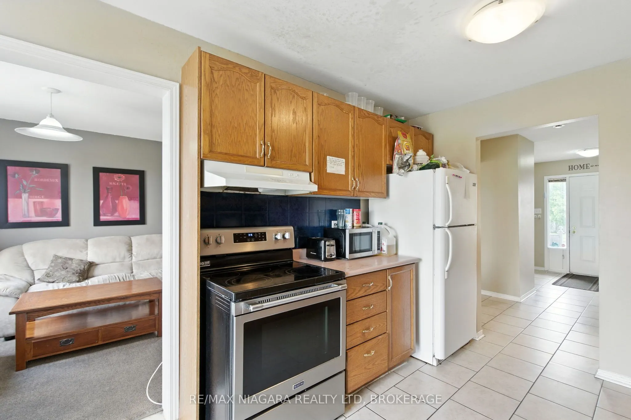 127 DEVINE Crescent