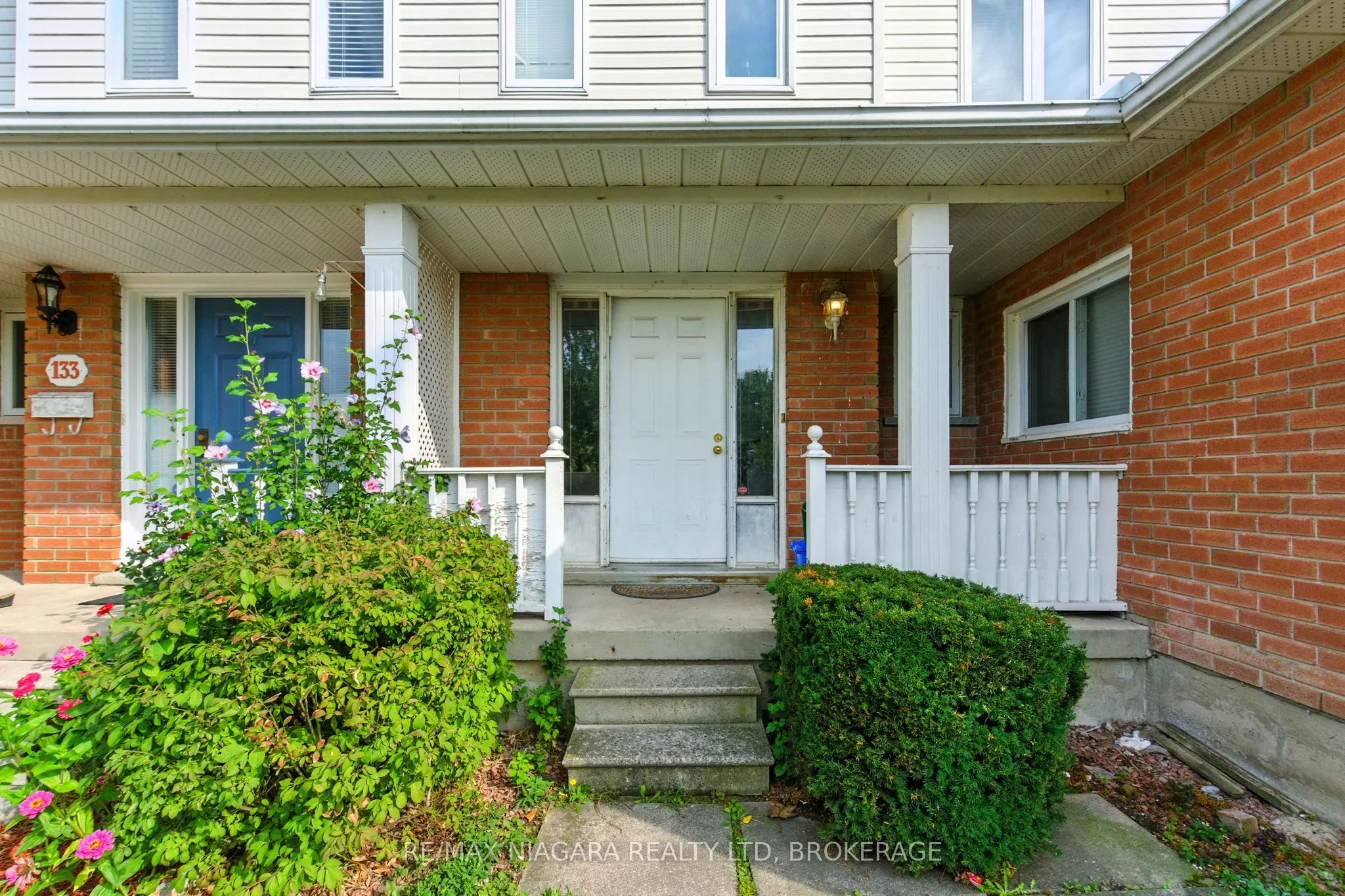 127 DEVINE Crescent