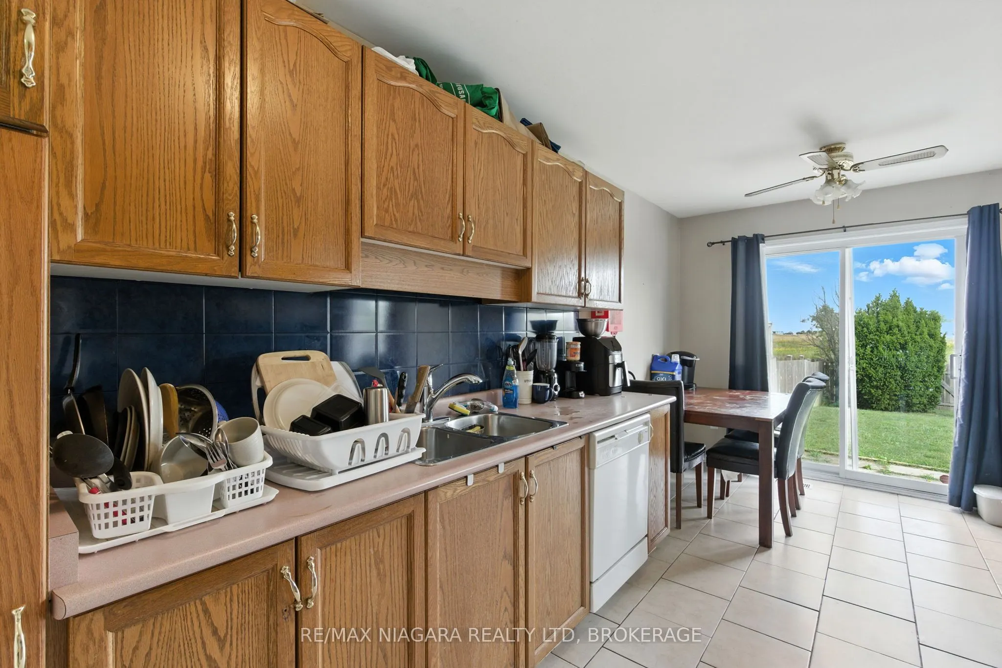 127 DEVINE Crescent