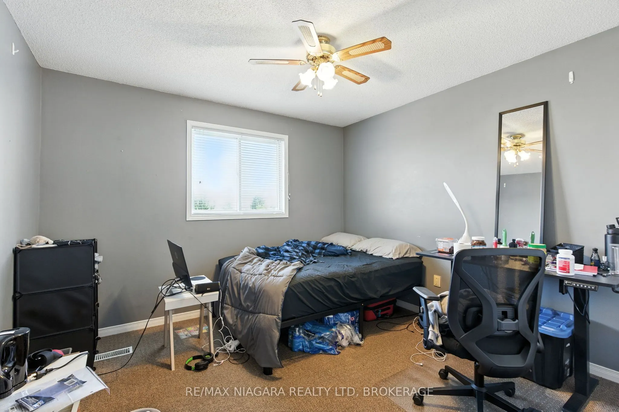 127 DEVINE Crescent