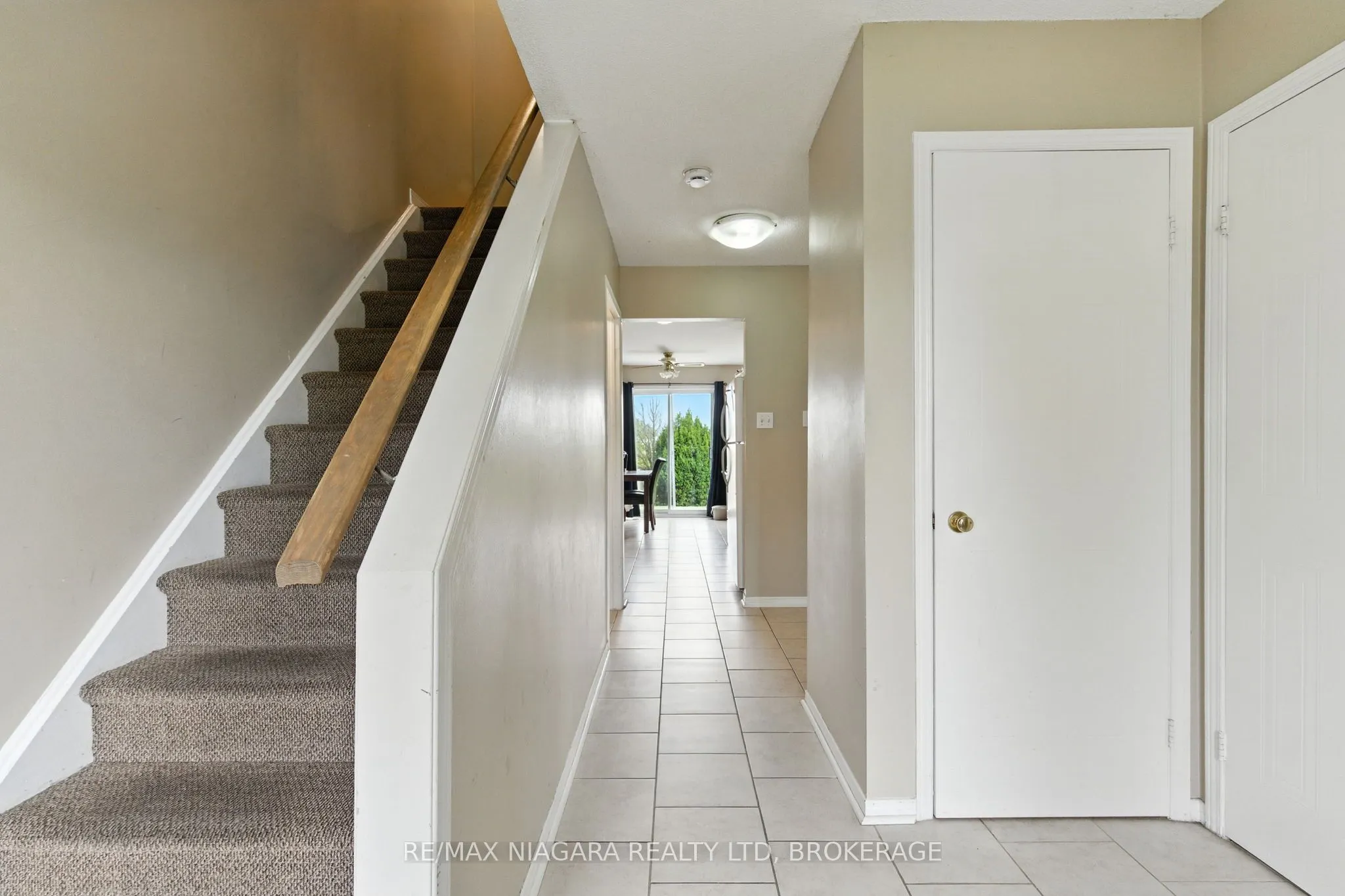 127 DEVINE Crescent
