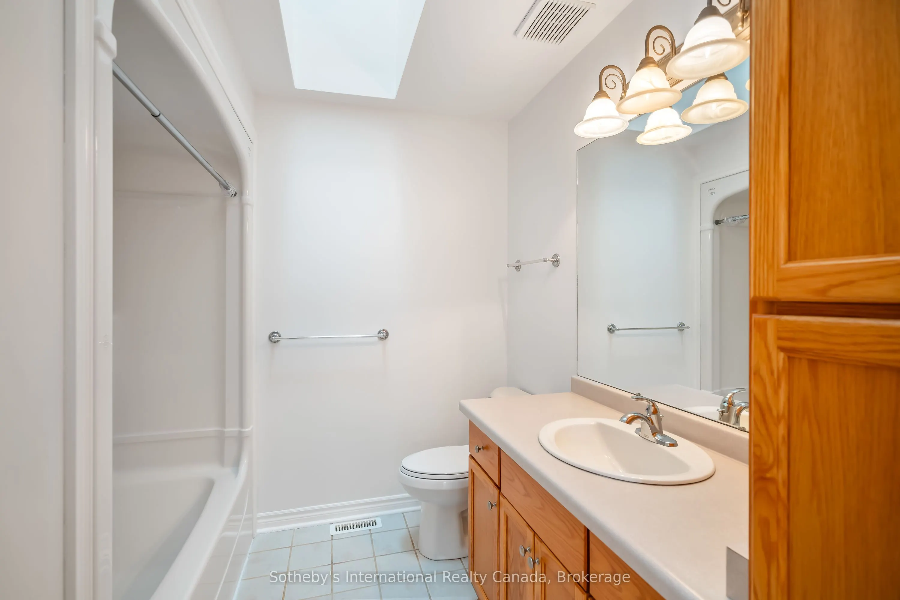 3121 Glenbrook Drive