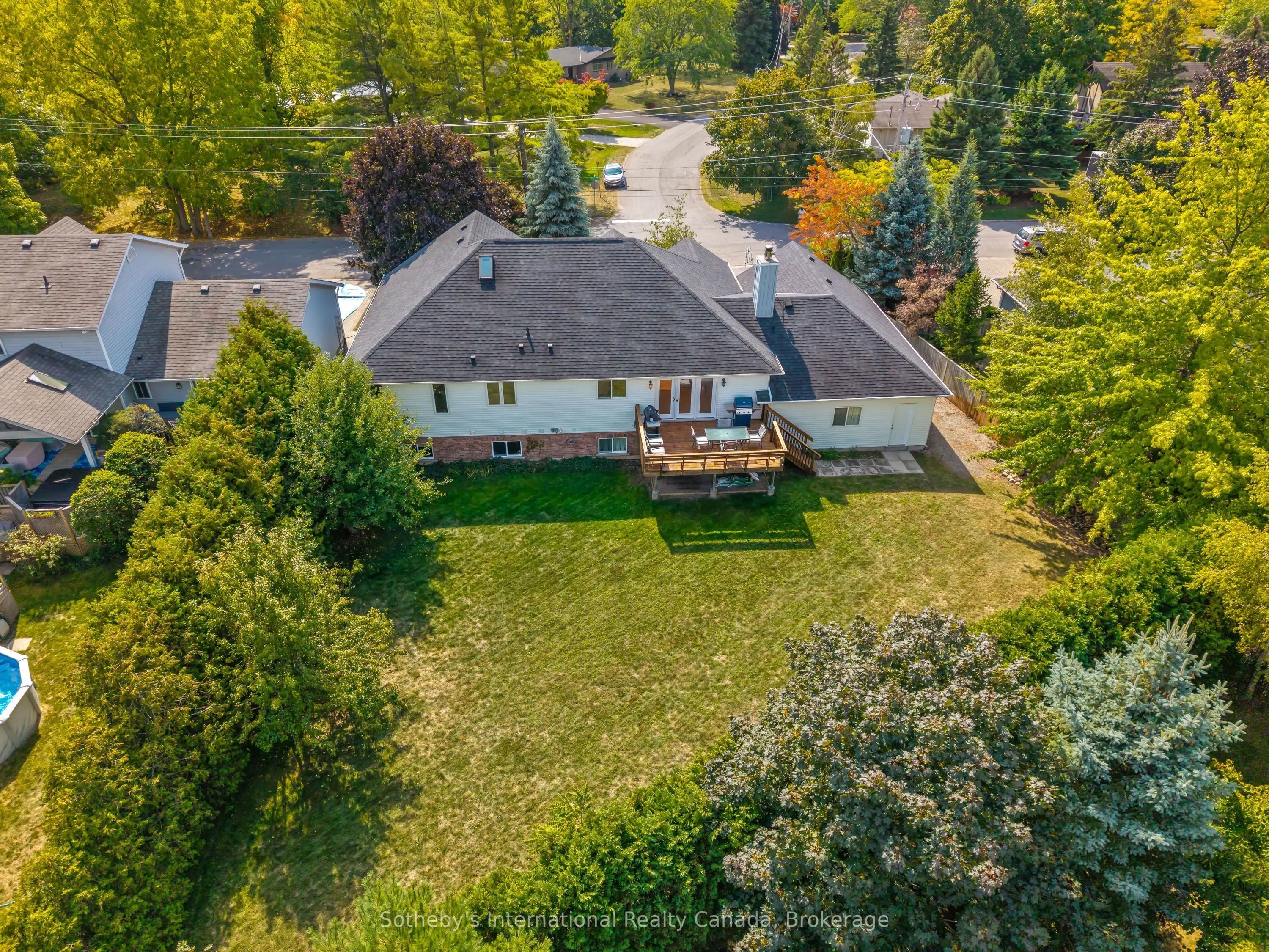 3121 Glenbrook Drive