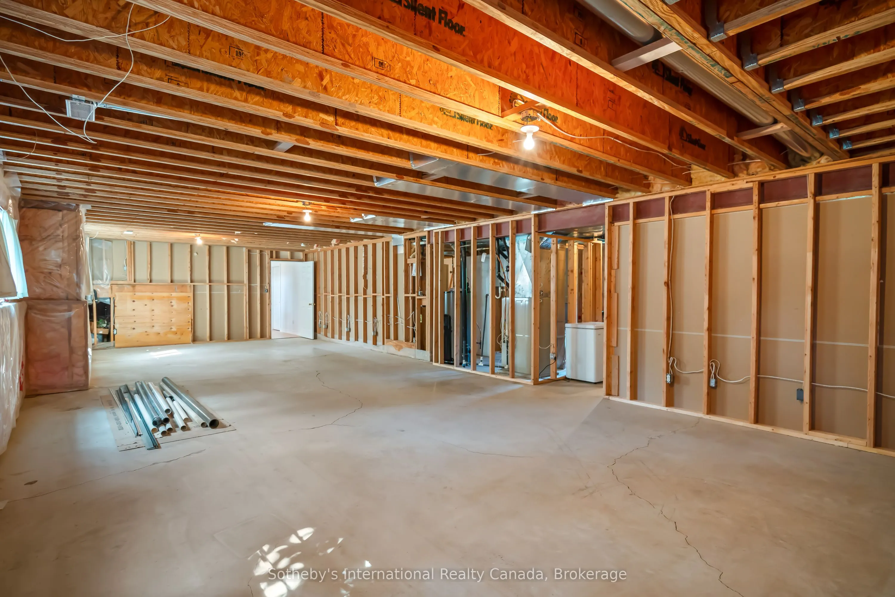 3121 Glenbrook Drive
