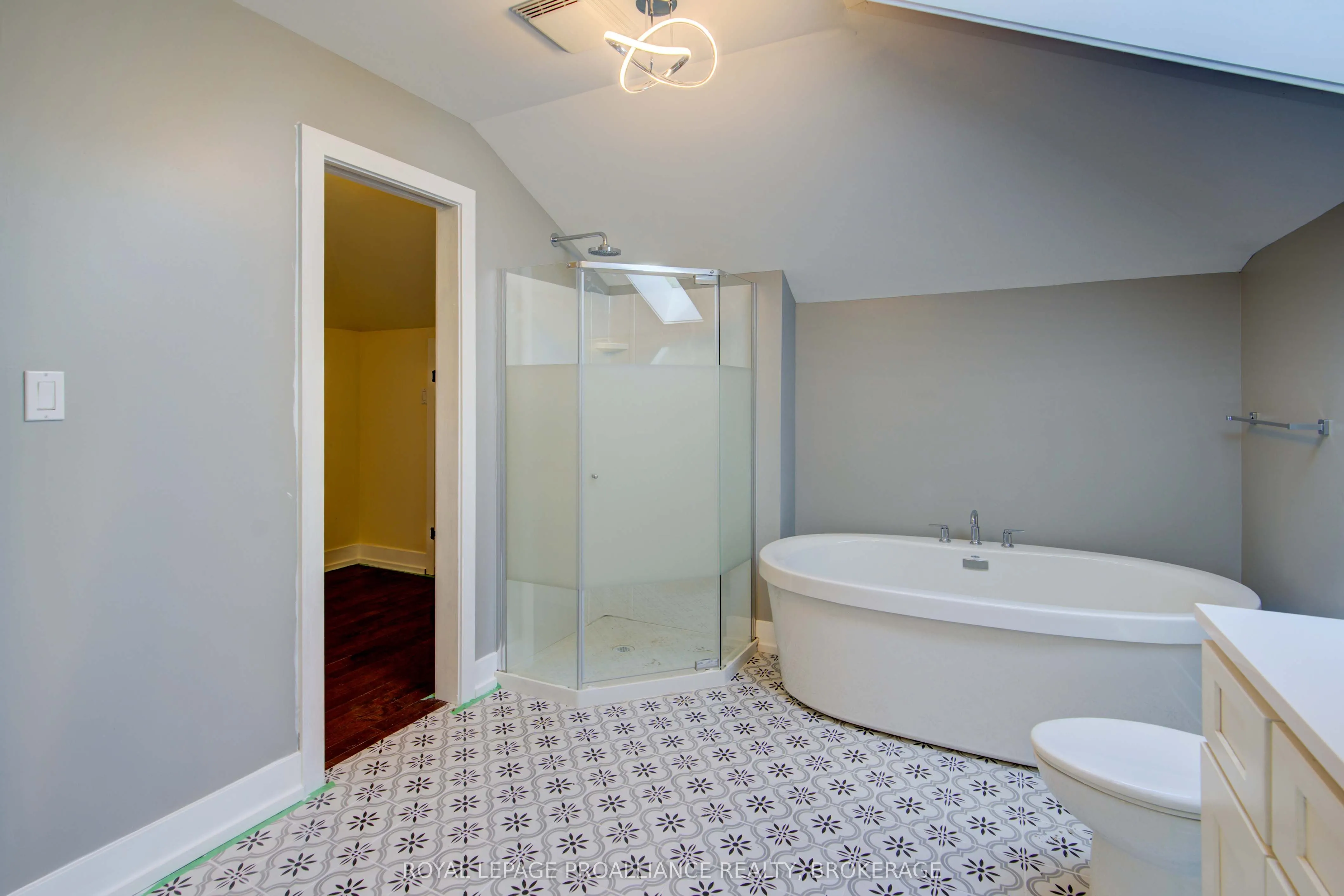 124 Granite Hills