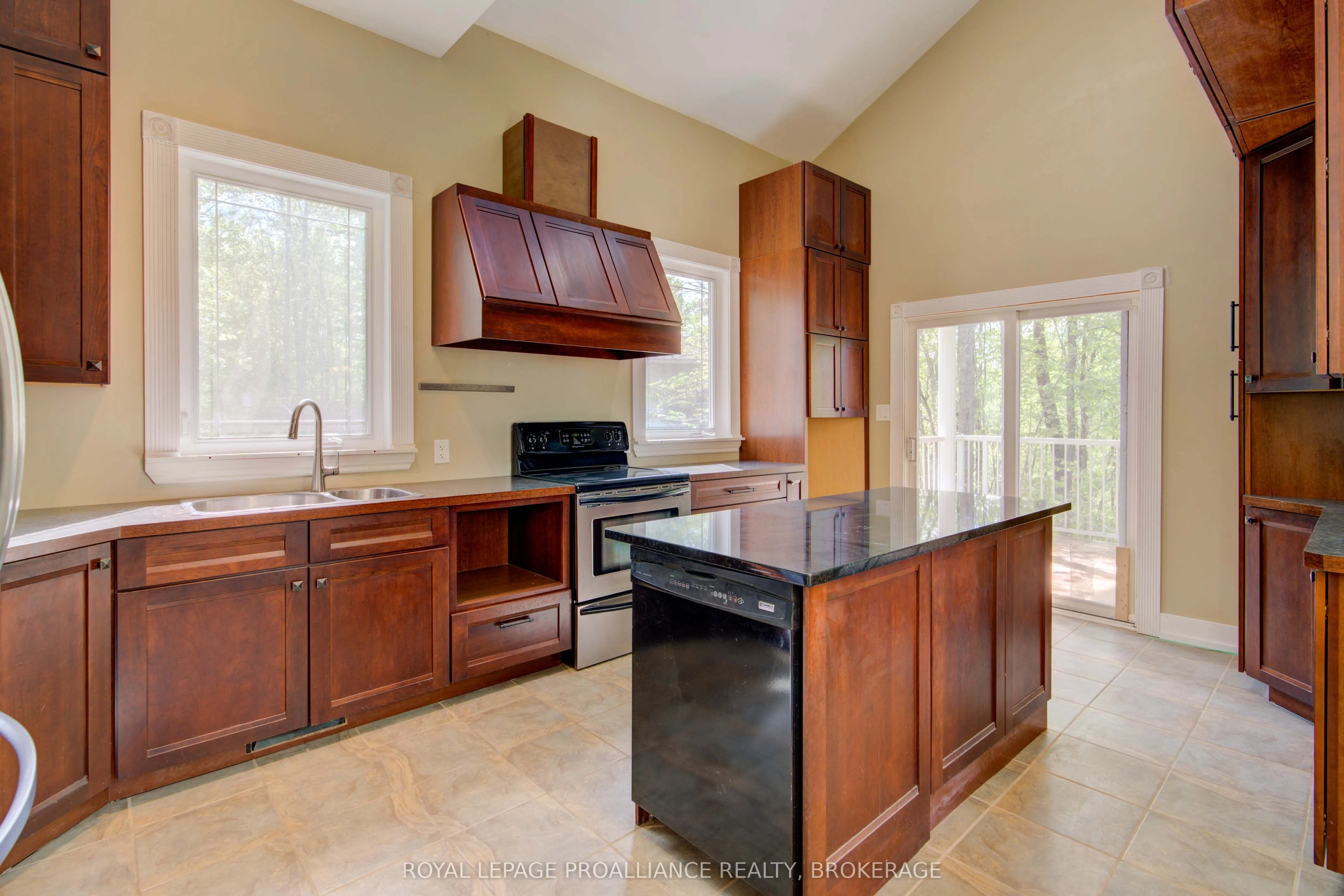 124 Granite Hills