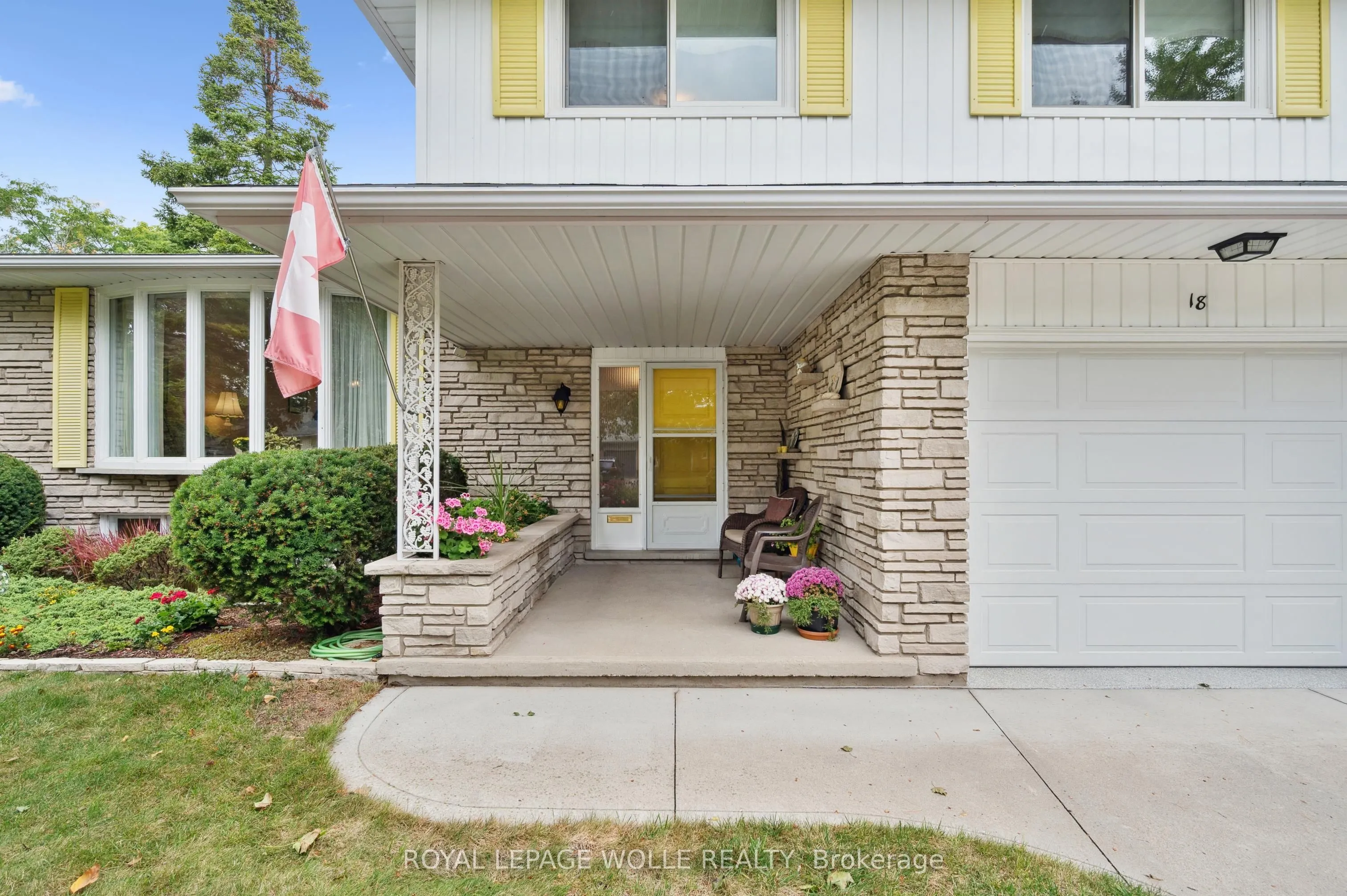 18 Simpson Avenue