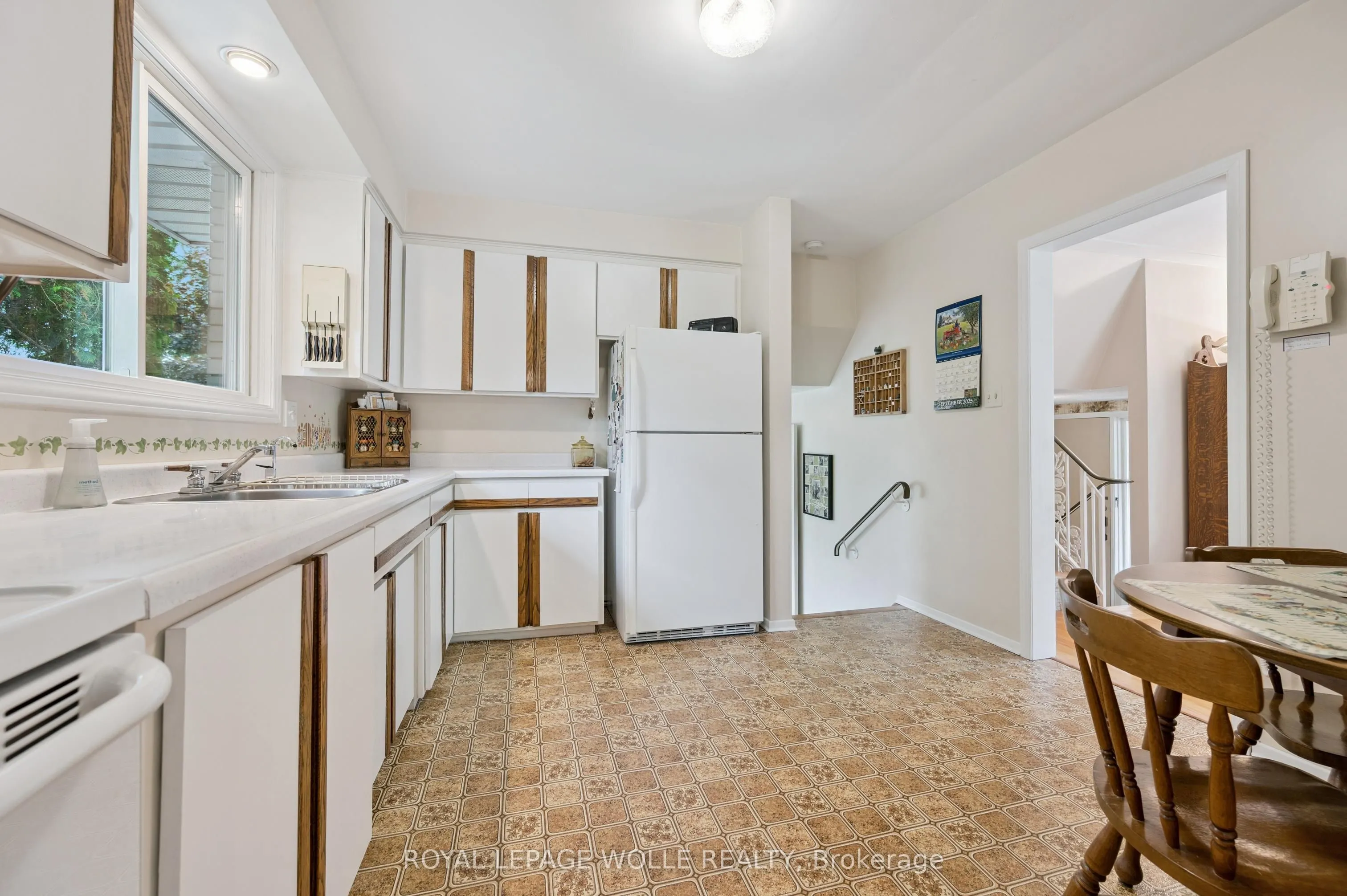 18 Simpson Avenue