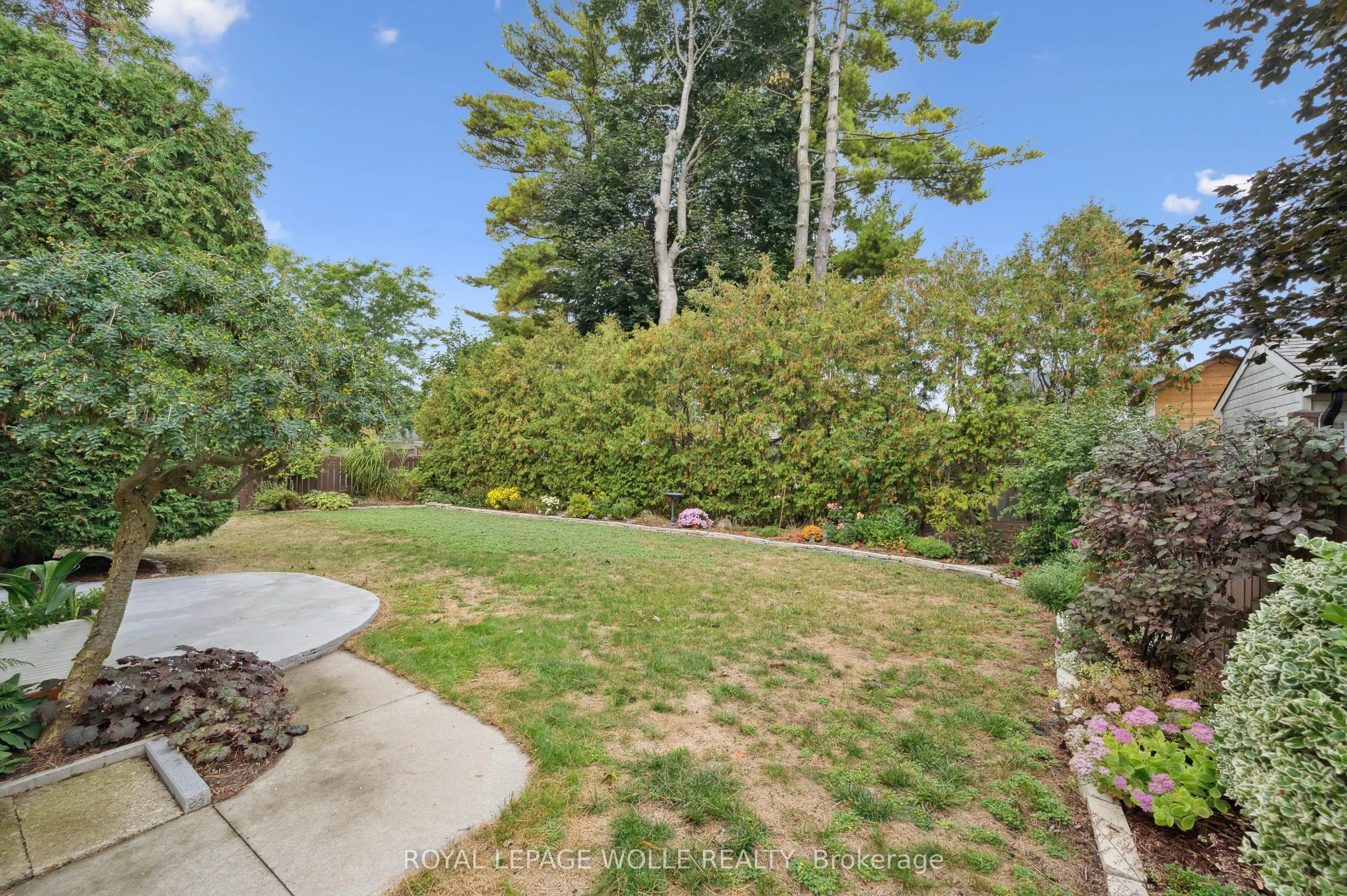 18 Simpson Avenue