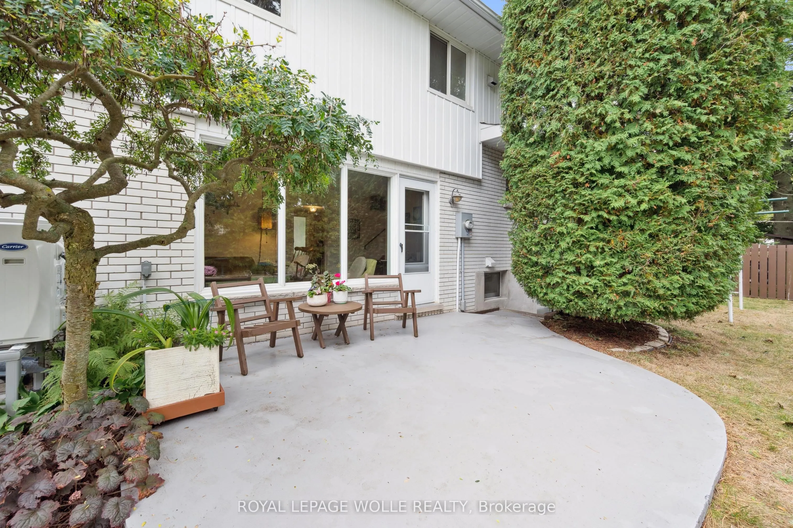 18 Simpson Avenue
