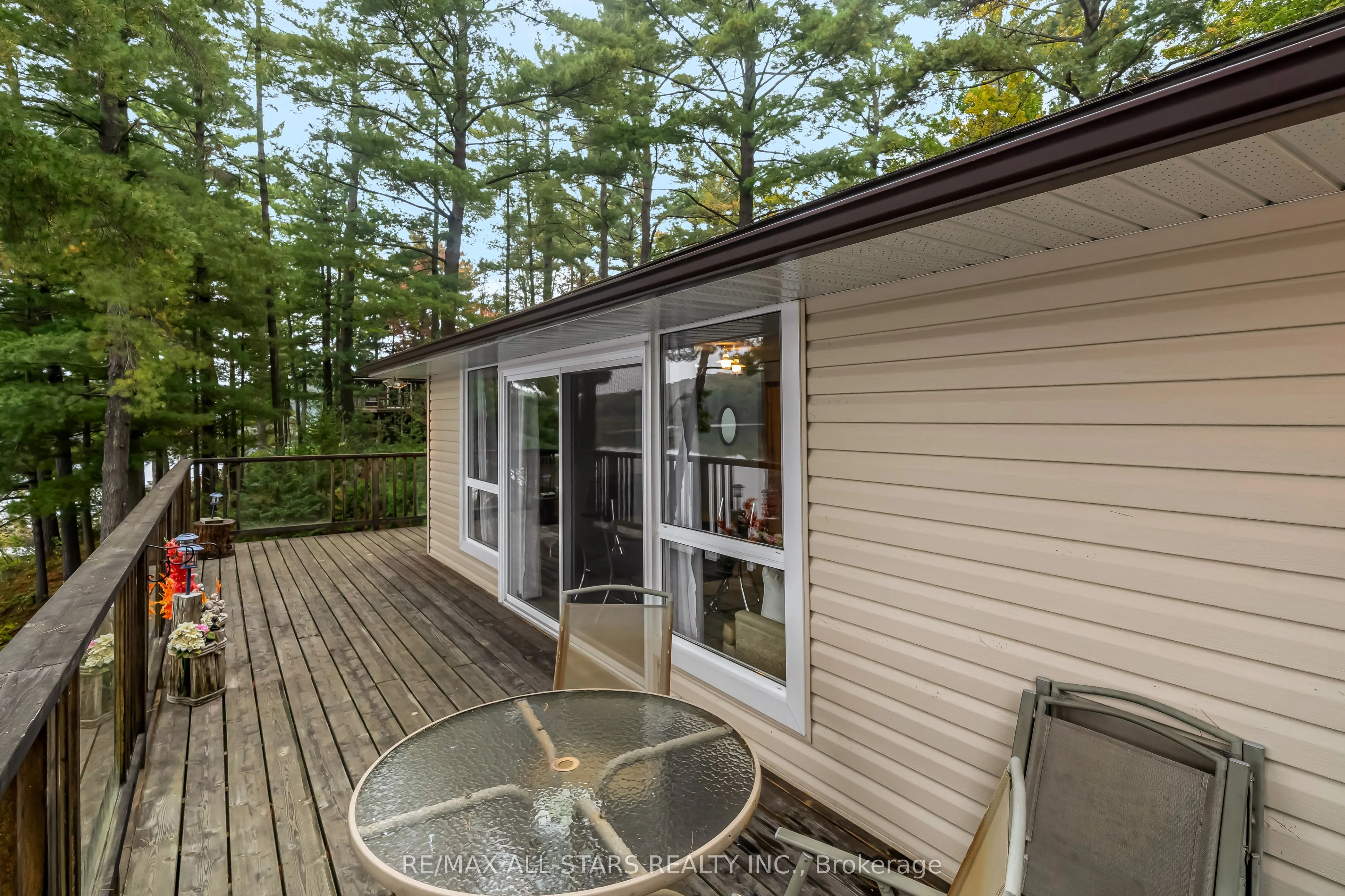 1006 Youngs Road, #Cottage #9