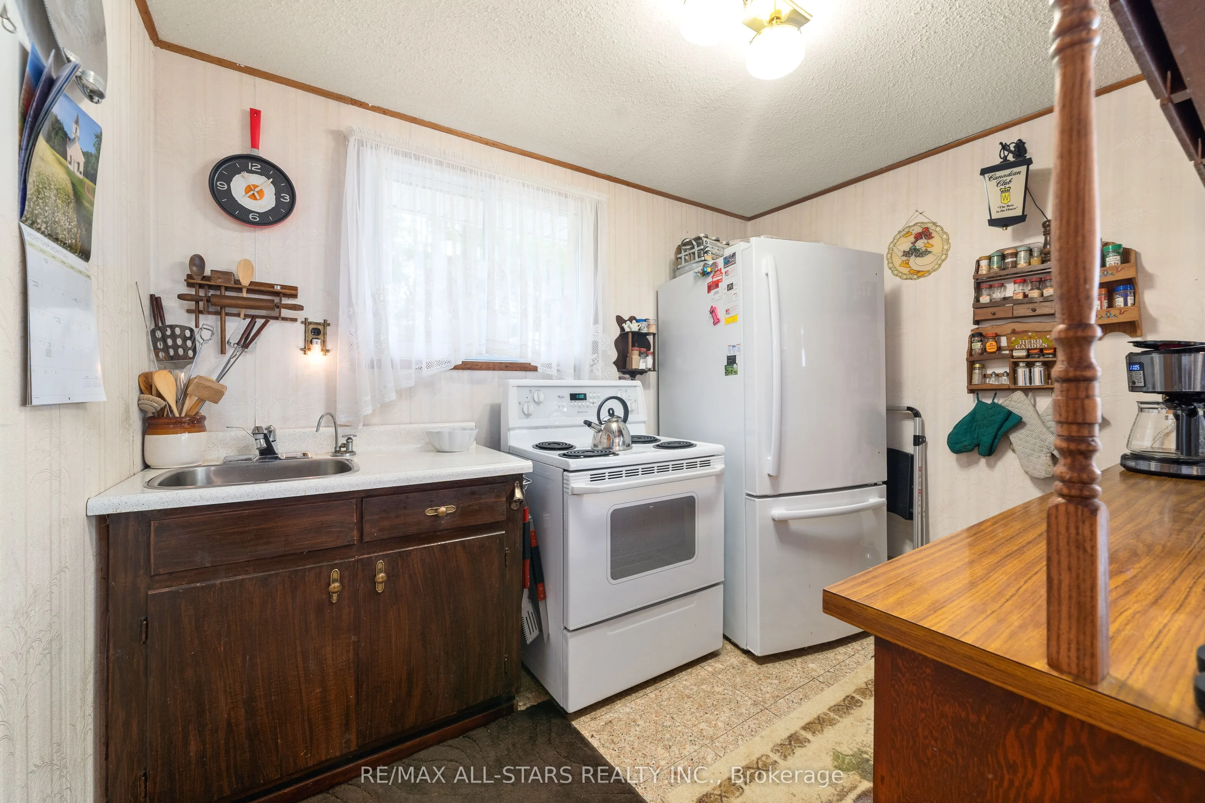 1006 Youngs Road, #Cottage #9