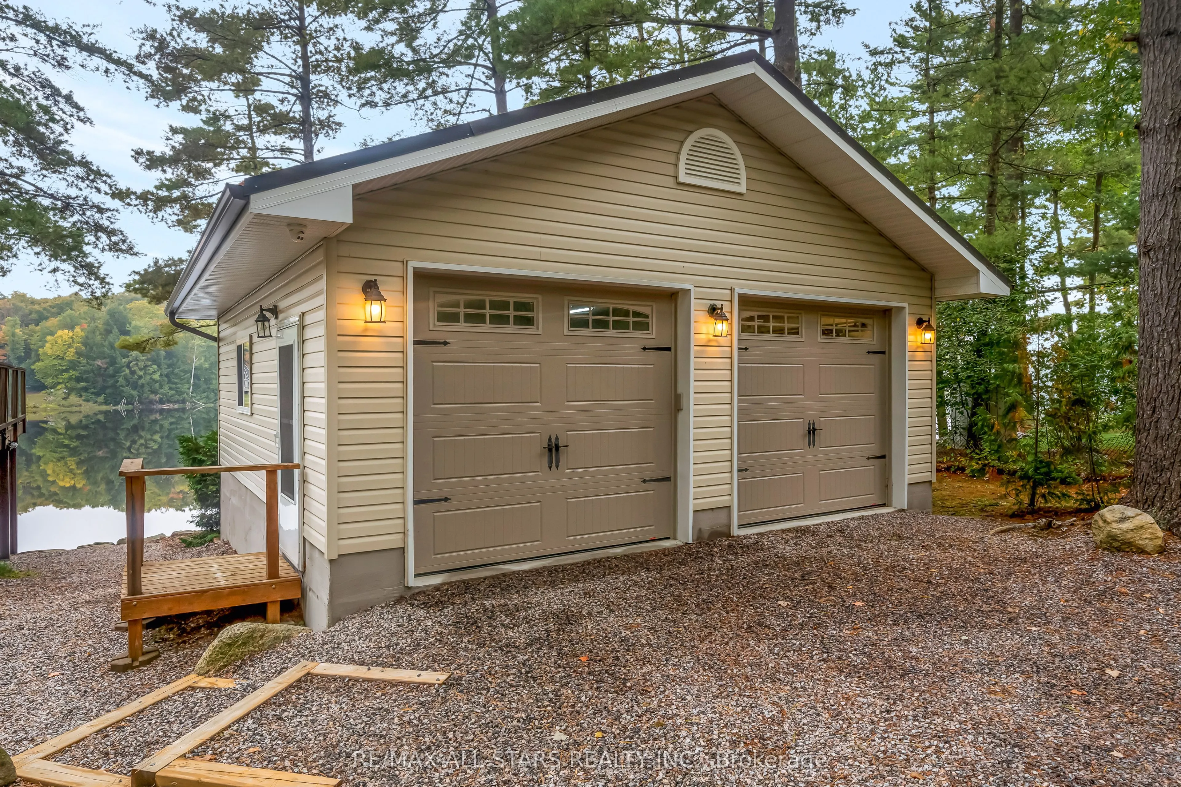 1006 Youngs Road, #Cottage #9