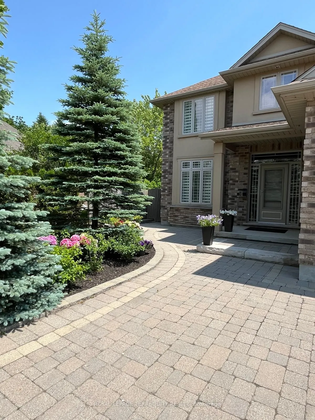 98 Michael Drive