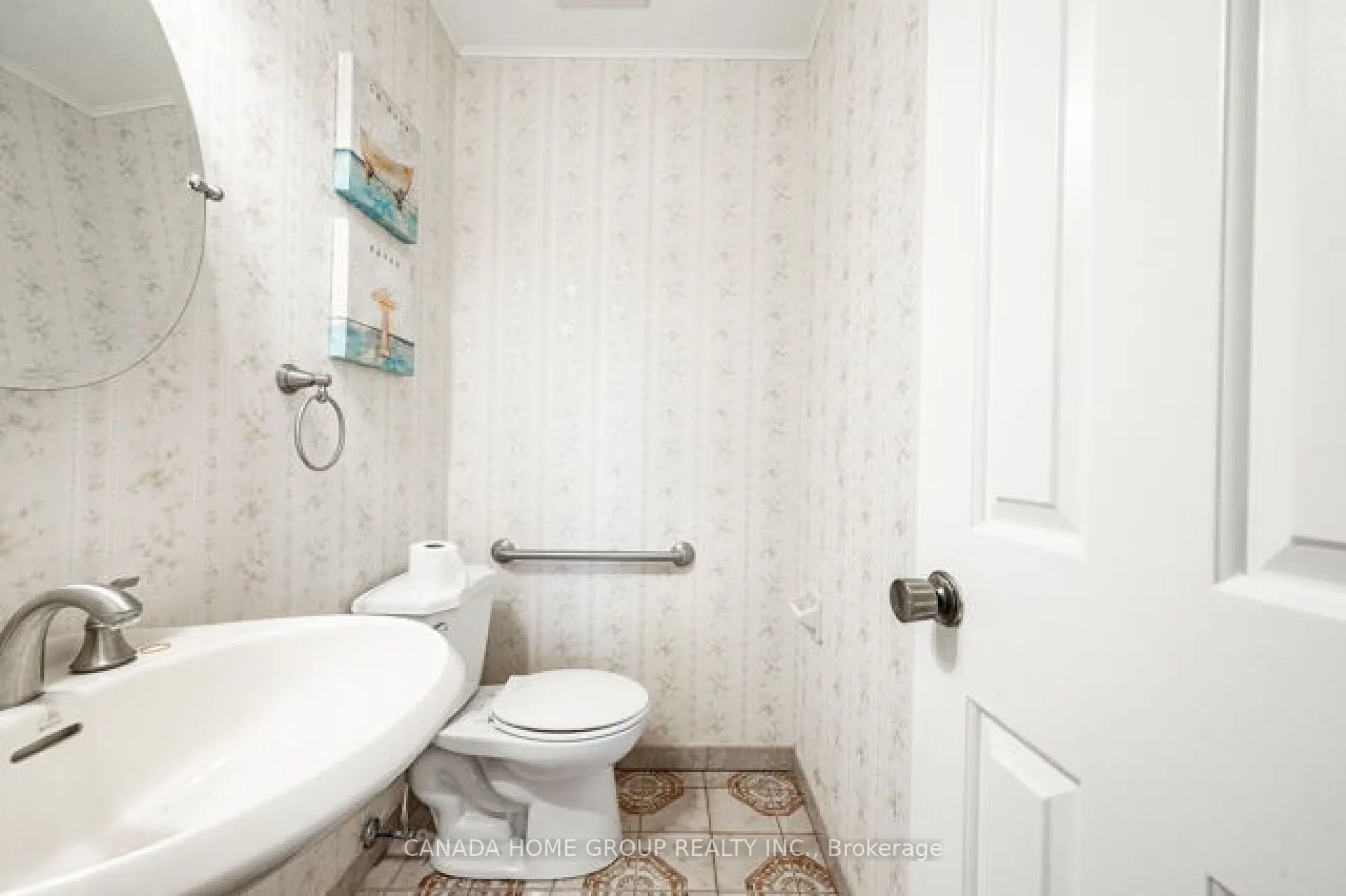 37 Bartlett Avenue