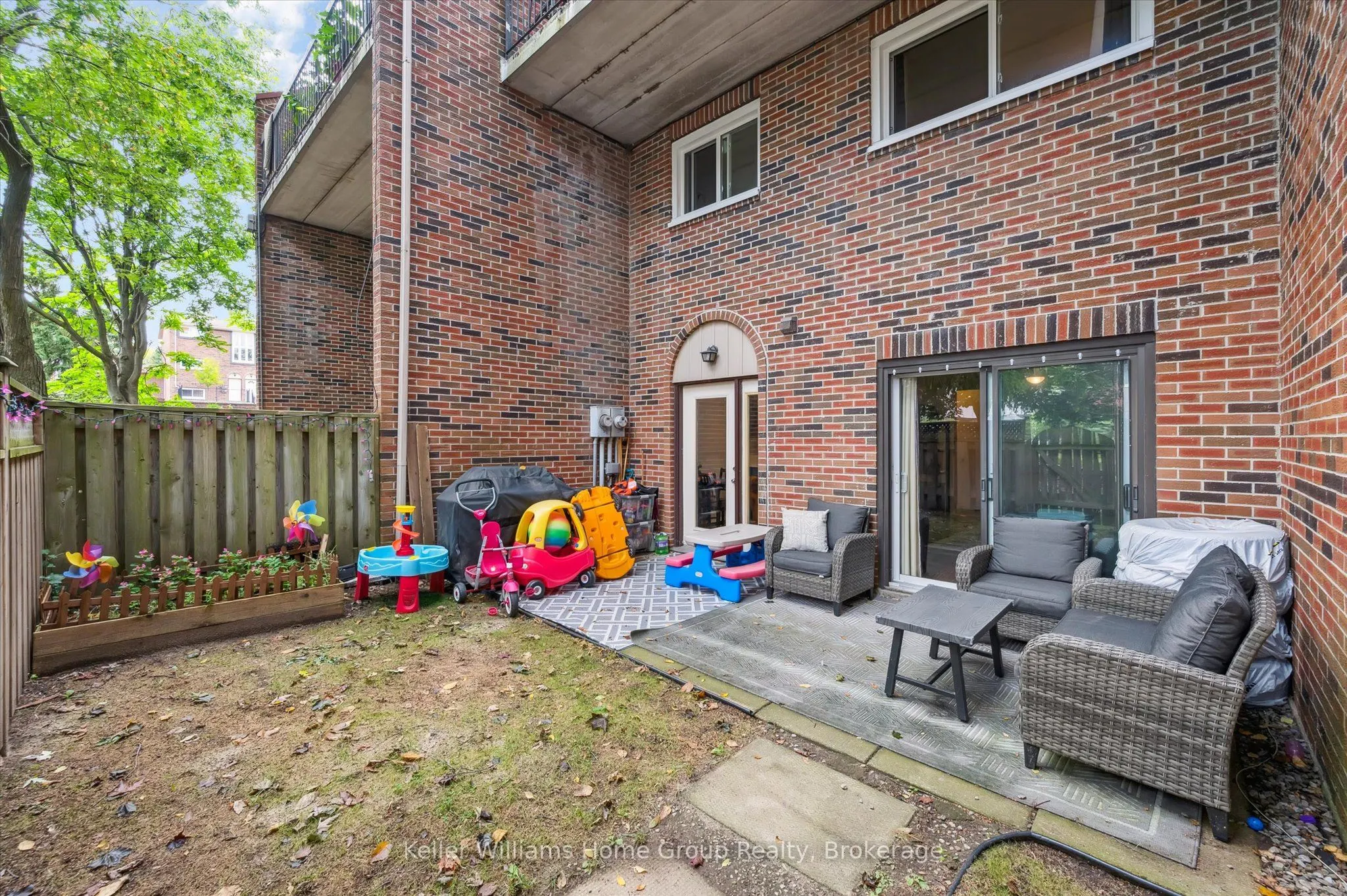49 Rhonda Road, #95