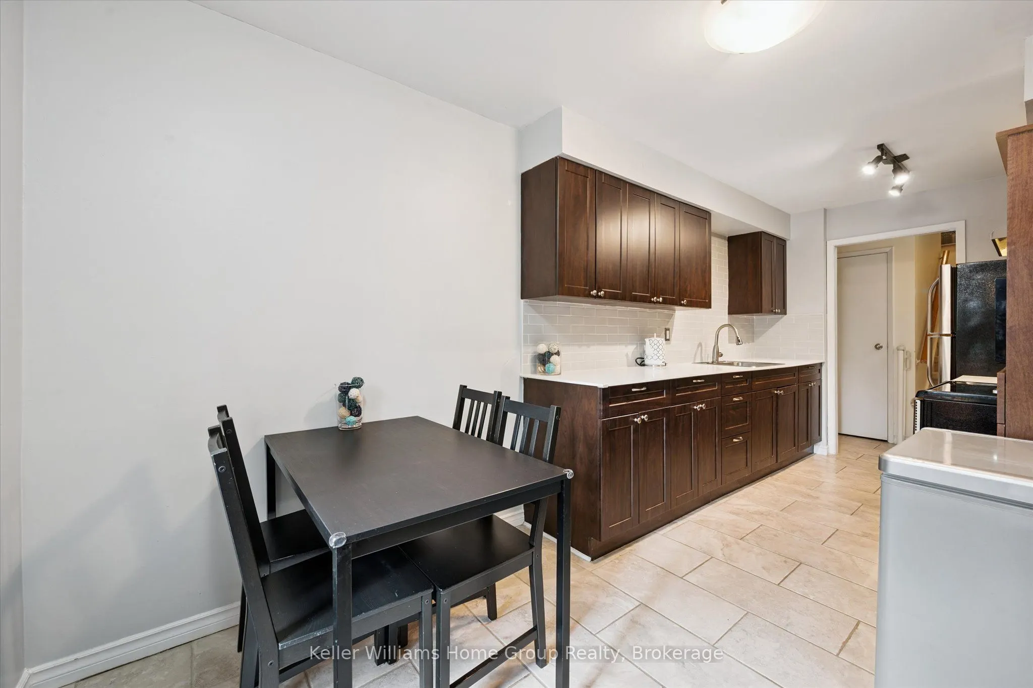 49 Rhonda Road, #95
