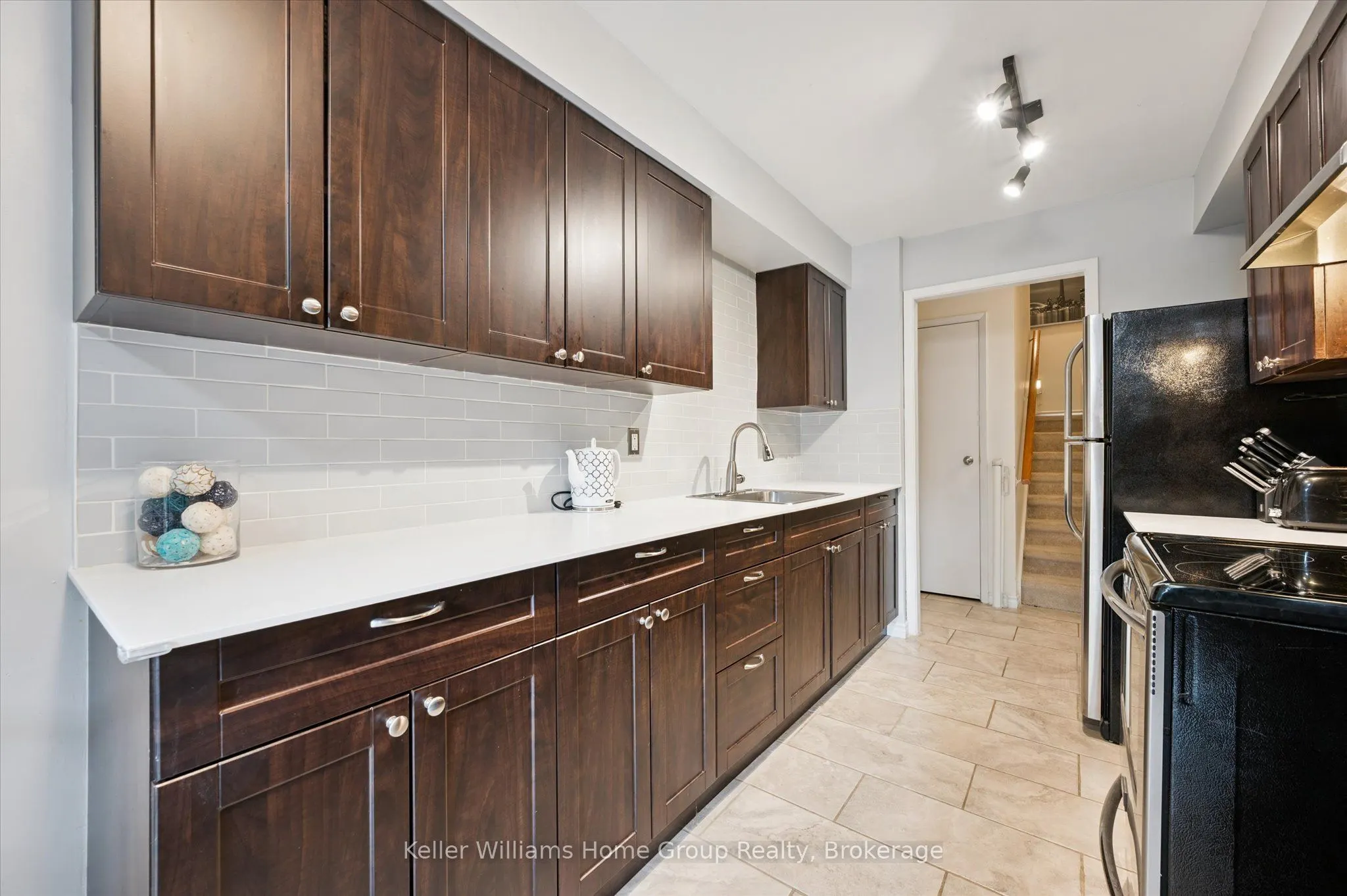 49 Rhonda Road, #95