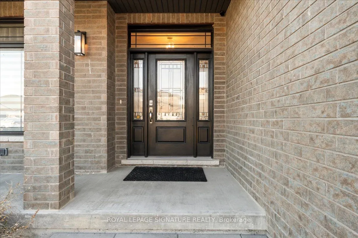 12 Hummingbird Drive