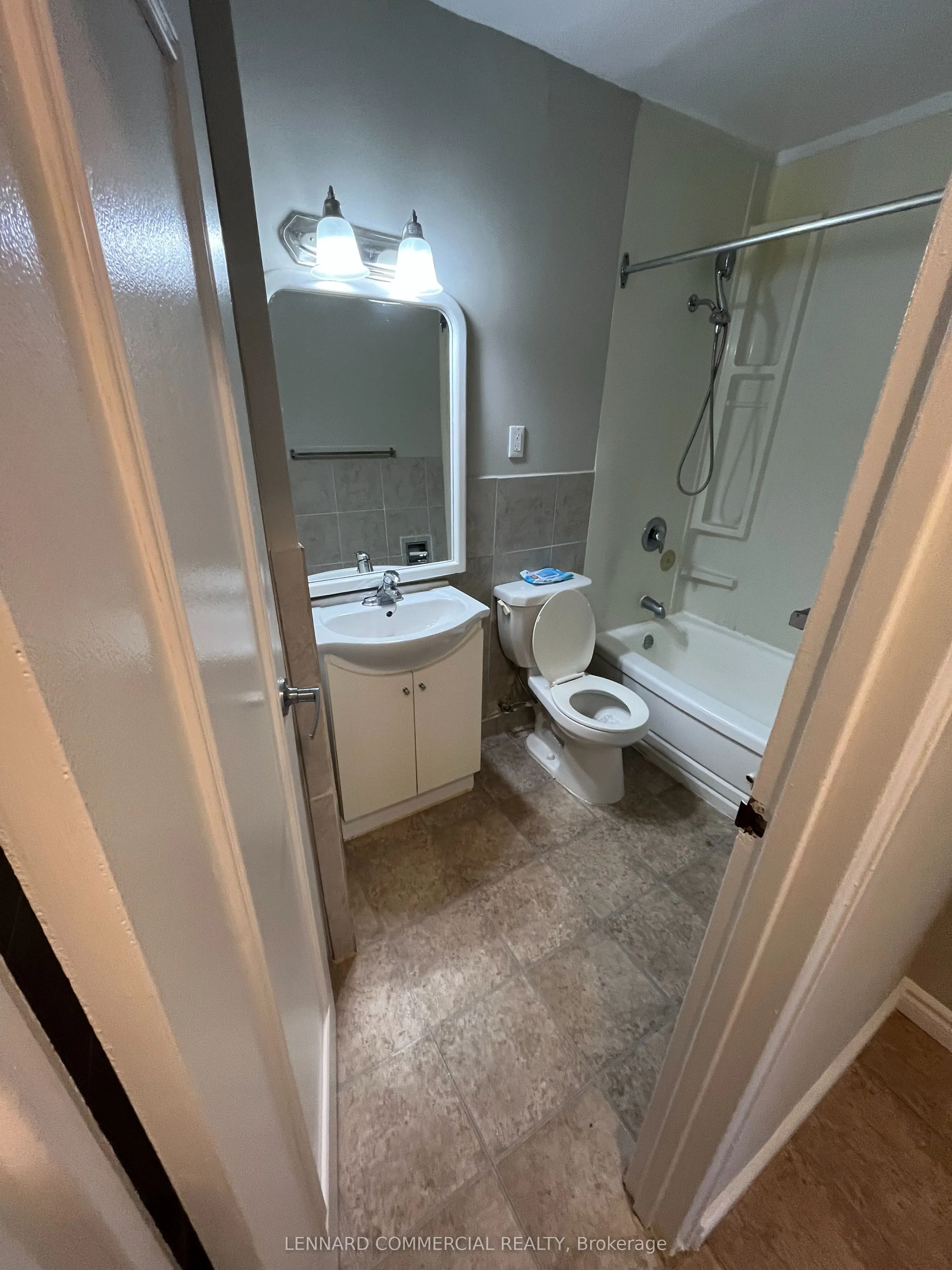 14 Albert Street, #11