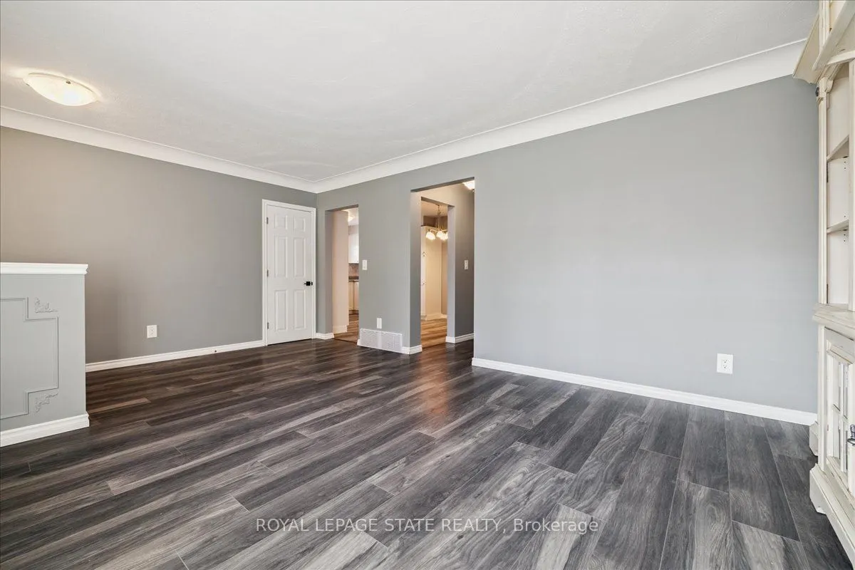 15 Purdy Crescent
