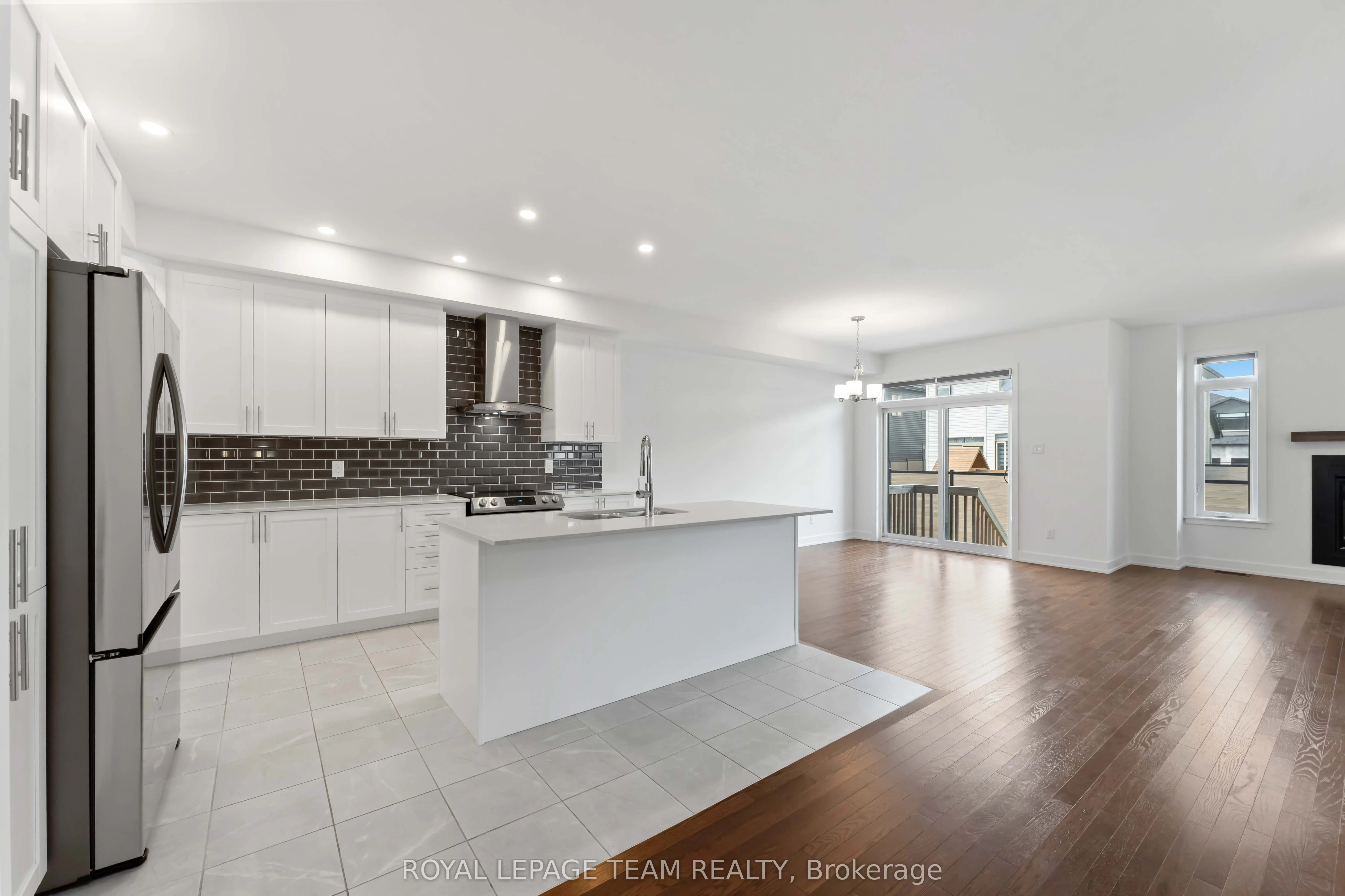 27 Peony Lane