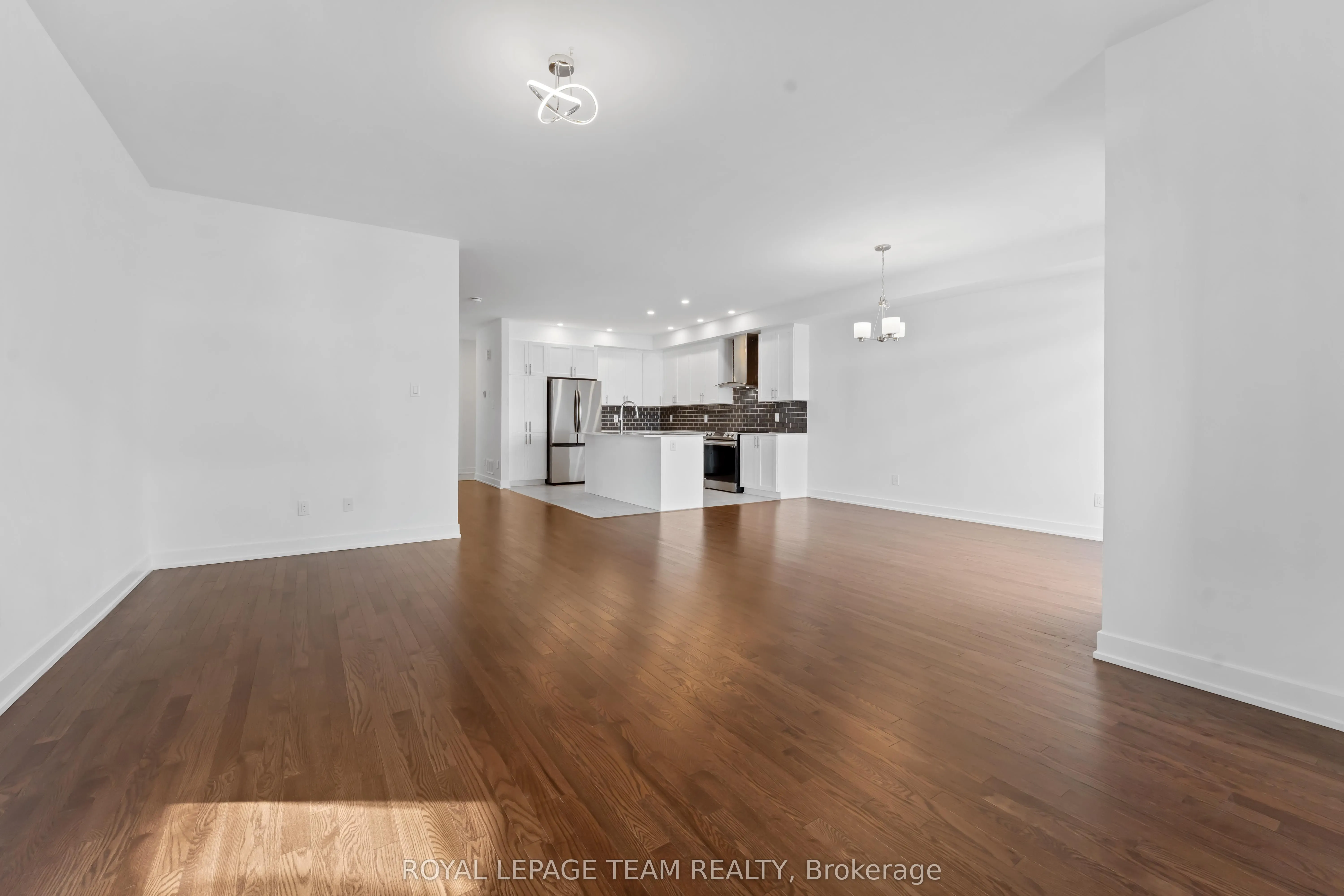 27 Peony Lane