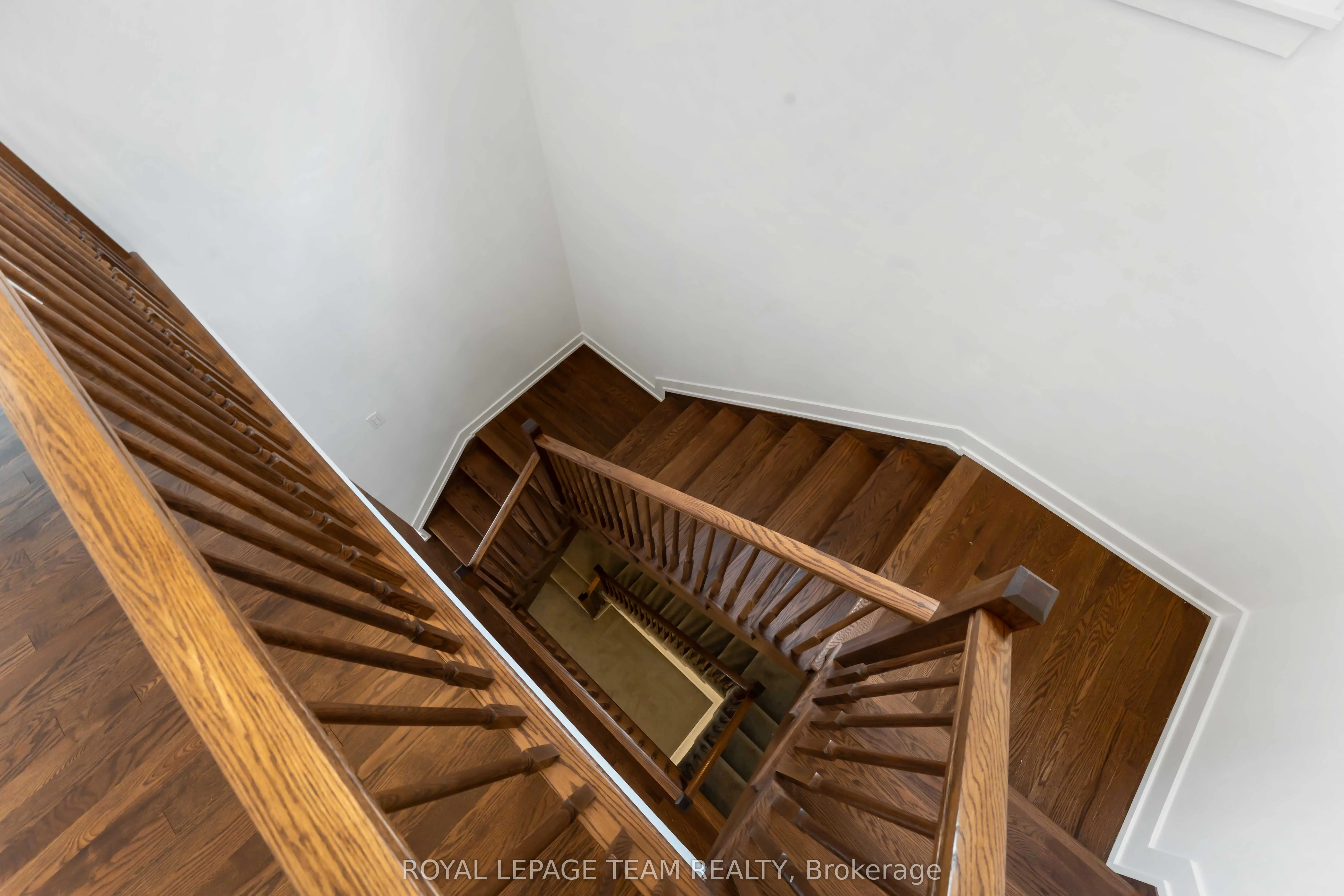 27 Peony Lane