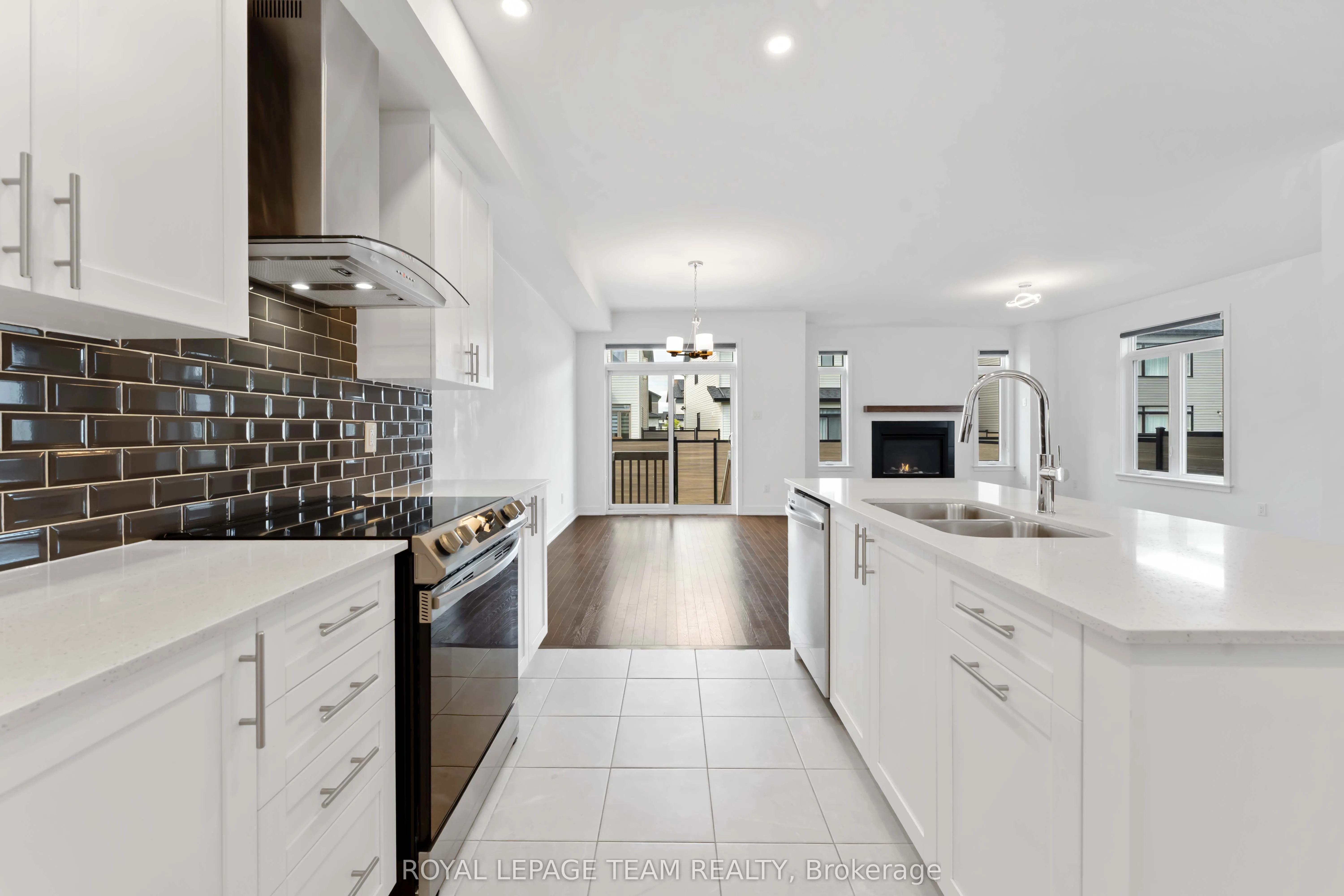 27 Peony Lane