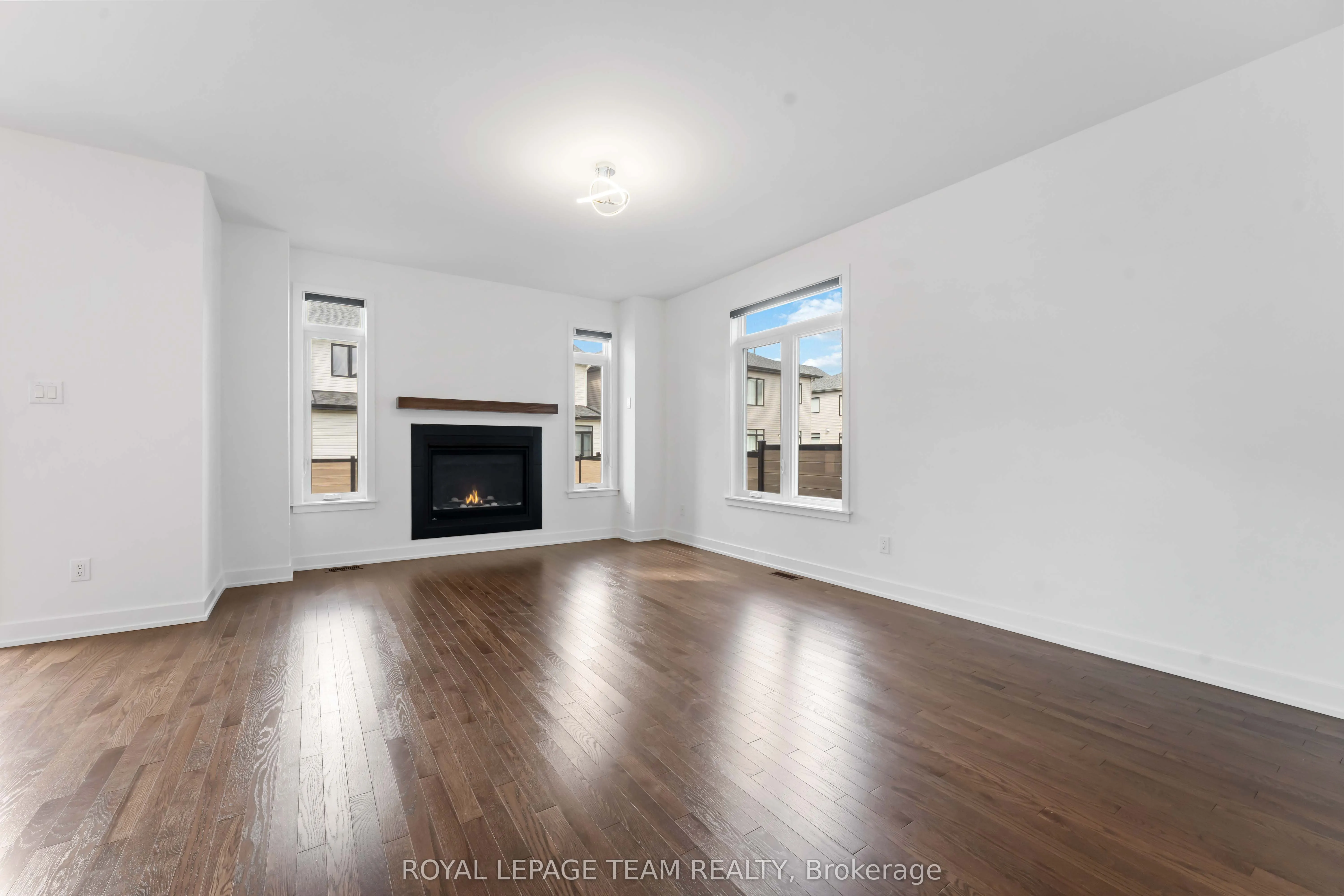 27 Peony Lane