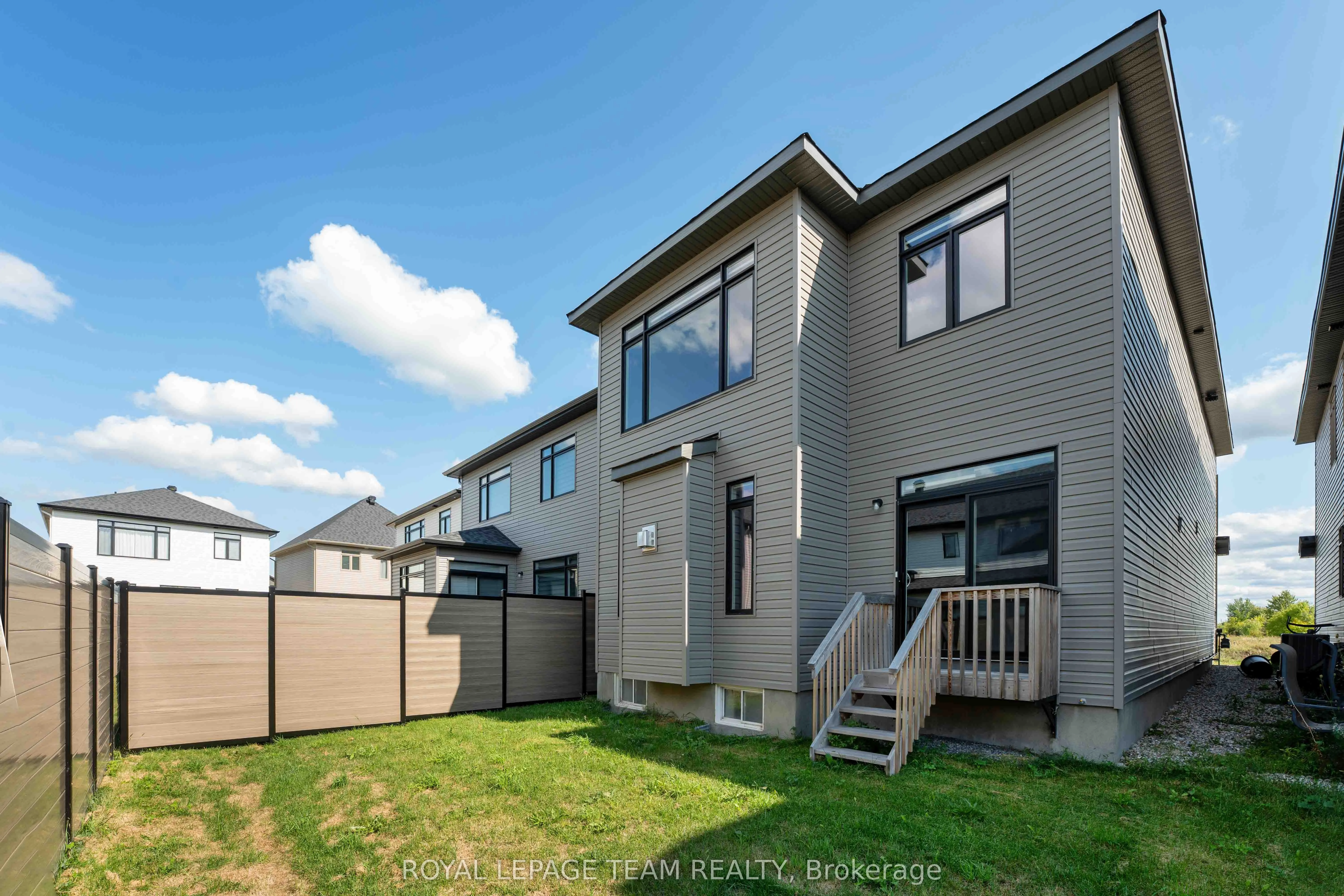 27 Peony Lane