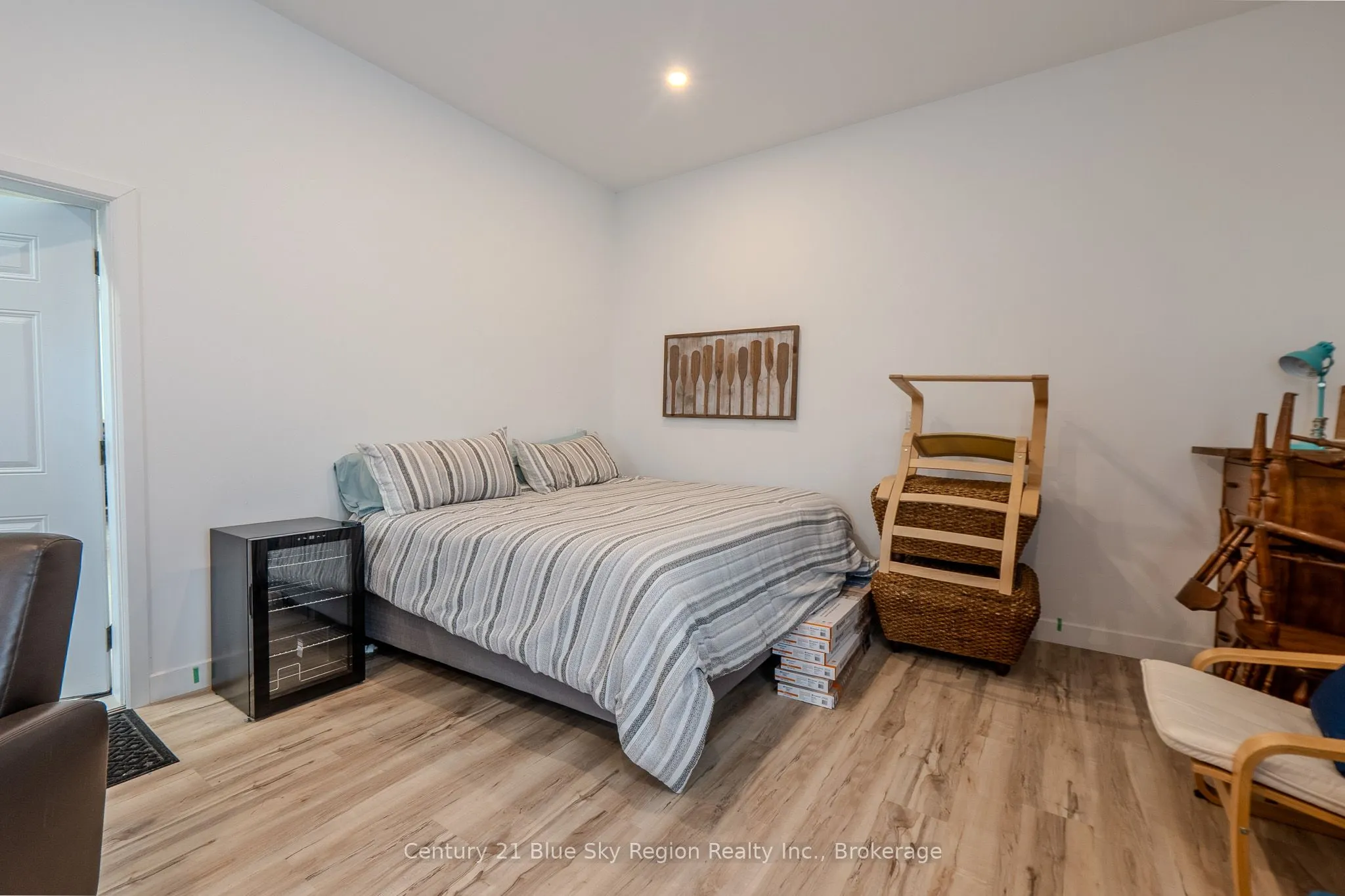 44 Caron Road