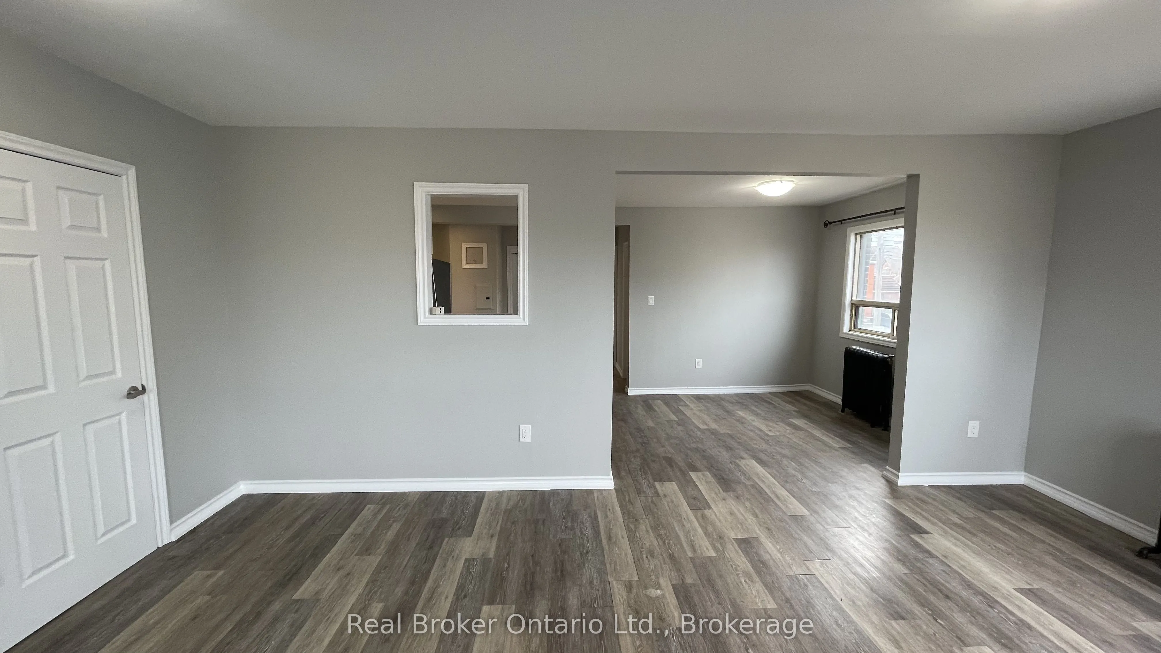468-476 MAIN Street E