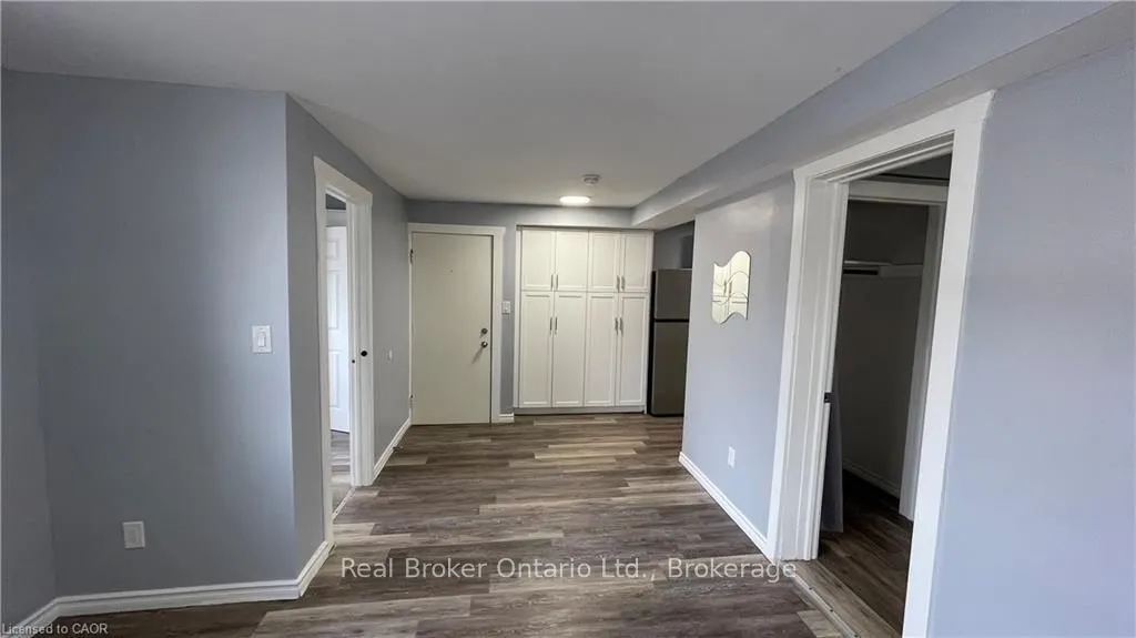 468-476 MAIN Street E
