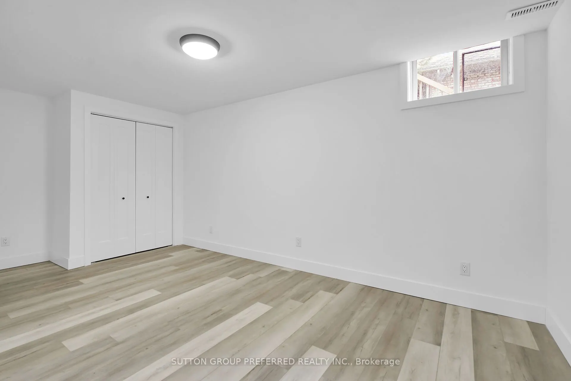 800 Commissioners Road W, #12