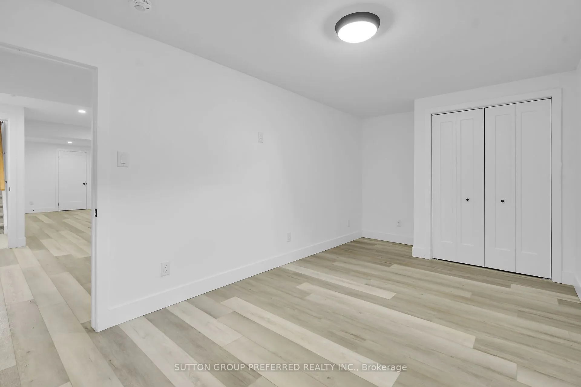 800 Commissioners Road W, #12