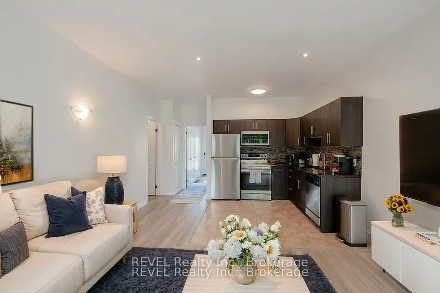 6045 DUNN Street, #104
